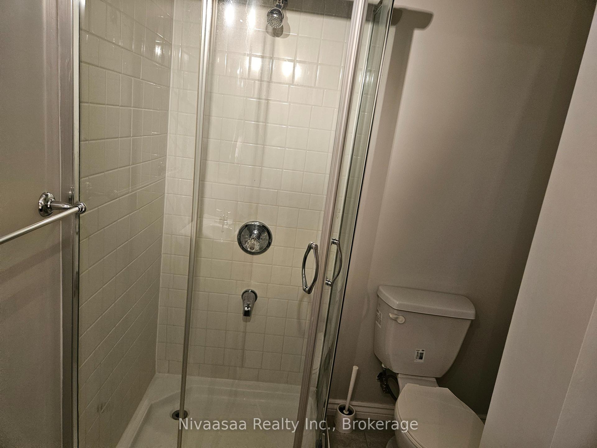Photo 25 of 926 Ledbury Crescent, Mississauga, East Credit — HOMEH