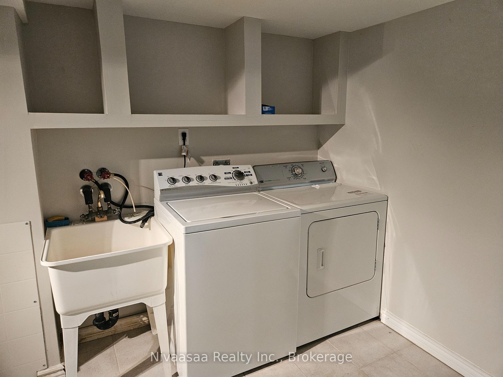 Photo 26 of 926 Ledbury Crescent, Mississauga, East Credit — HOMEH