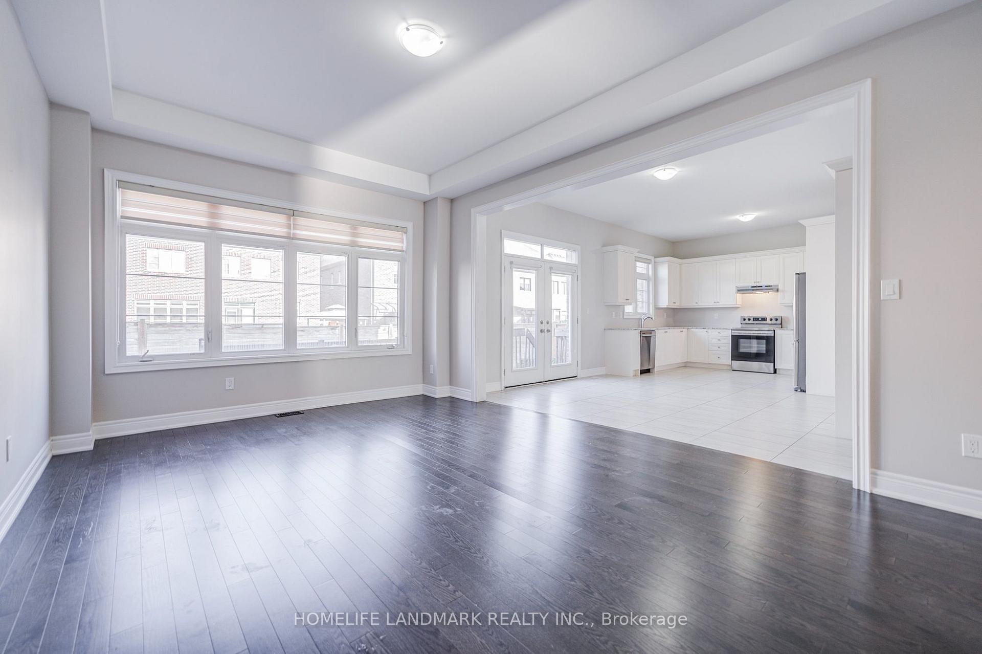 Photo 8 of 7 Malaspina Close, Brampton, Bram West — HOMEH