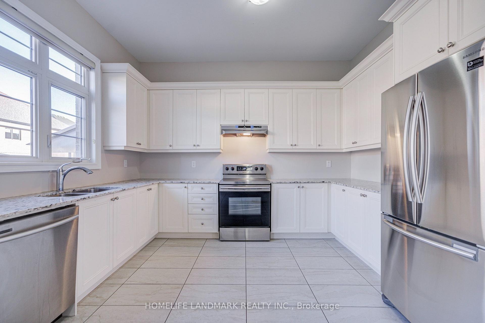 Photo 13 of 7 Malaspina Close, Brampton, Bram West — HOMEH