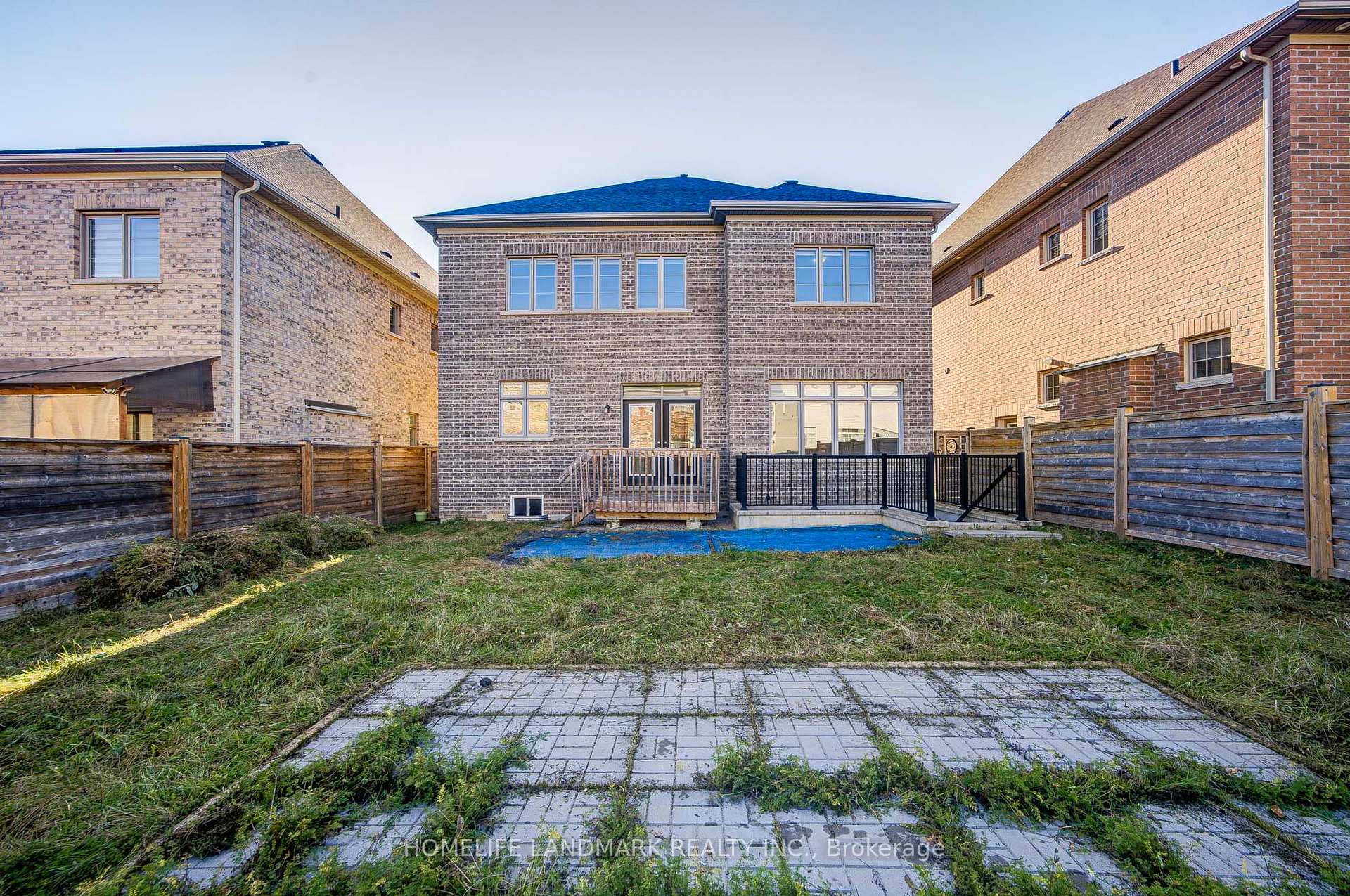 Photo 29 of 7 Malaspina Close, Brampton, Bram West — HOMEH