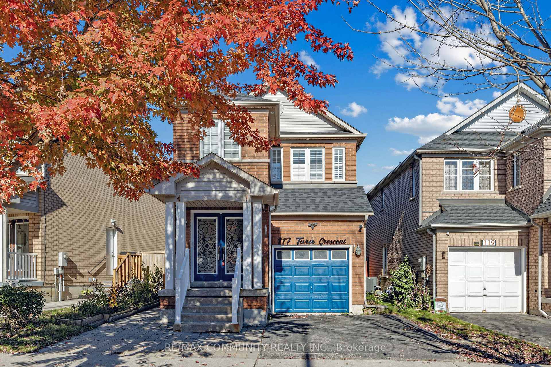 Photo 1 of 117 Tara Crescent, Markham, Cedarwood — HOMEH
