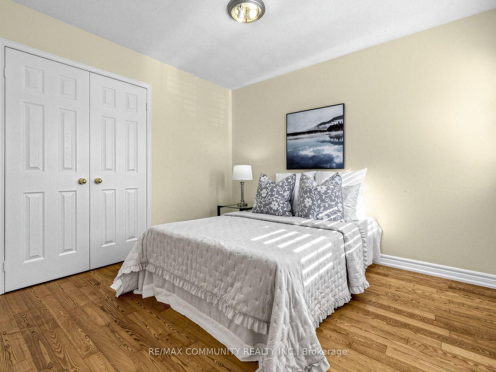Photo 20 of 117 Tara Crescent, Markham, Cedarwood — HOMEH