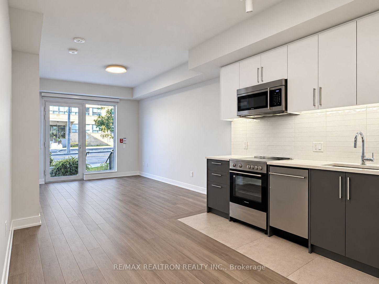 Photo of Unit 103, 2525 Bathurst Street