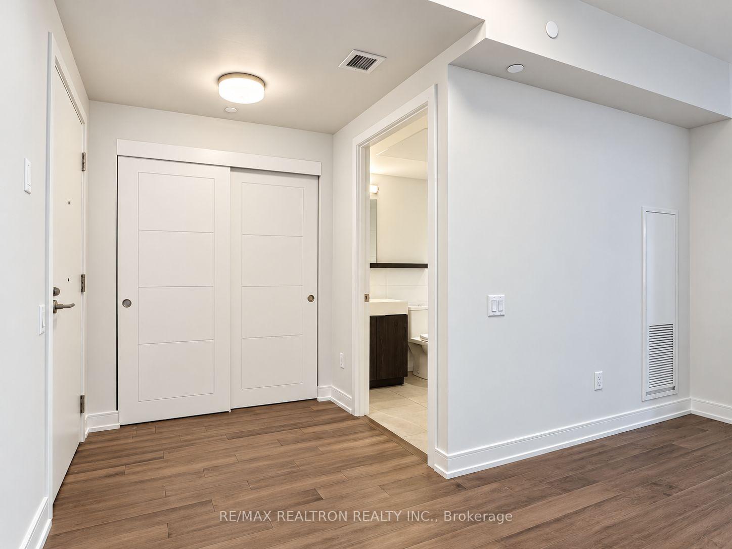 Photo 9 of Unit 103, 2525 Bathurst Street, Toronto, Forest Hill North — HOMEH
