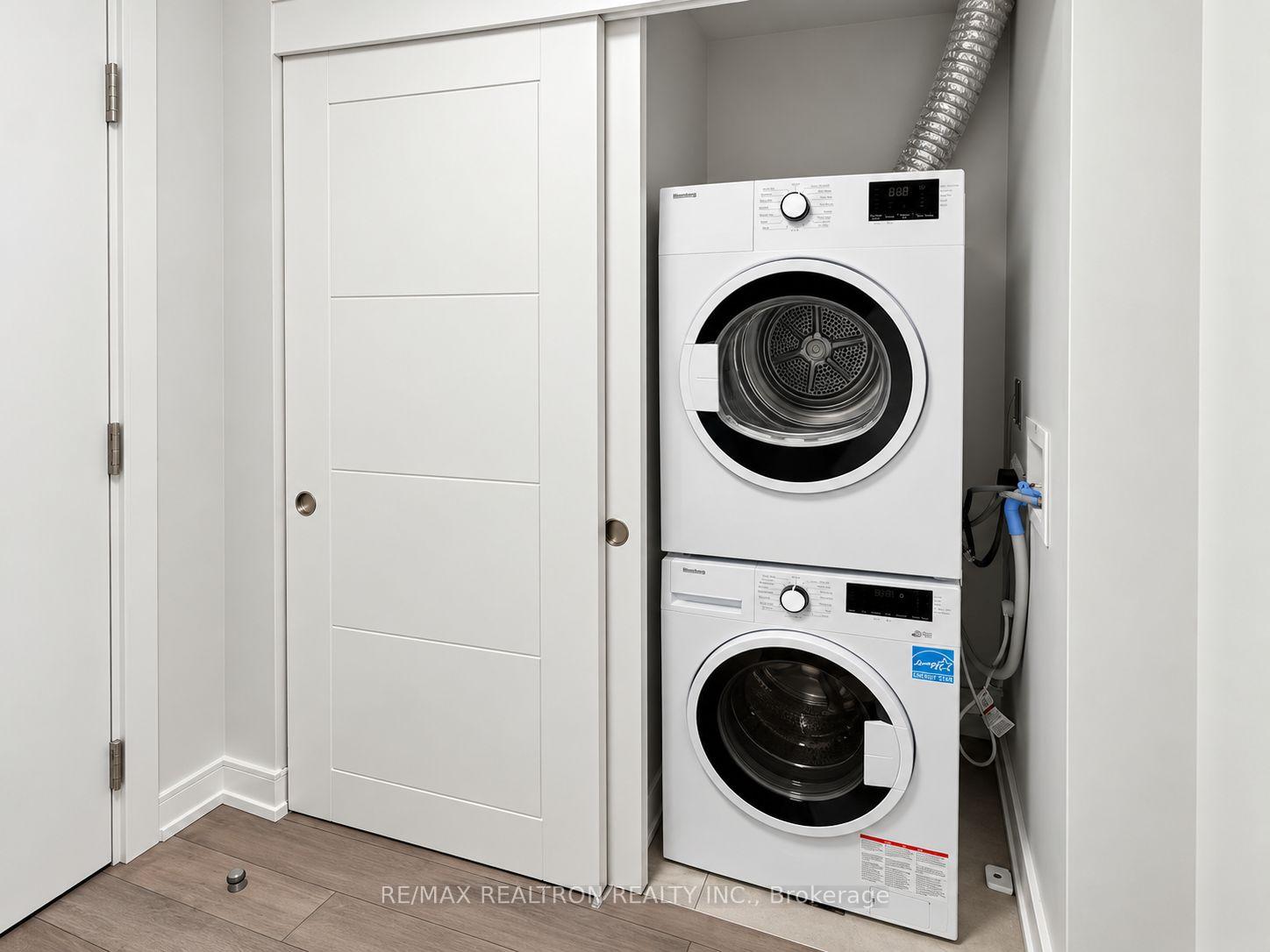 Photo 10 of Unit 103, 2525 Bathurst Street, Toronto, Forest Hill North — HOMEH