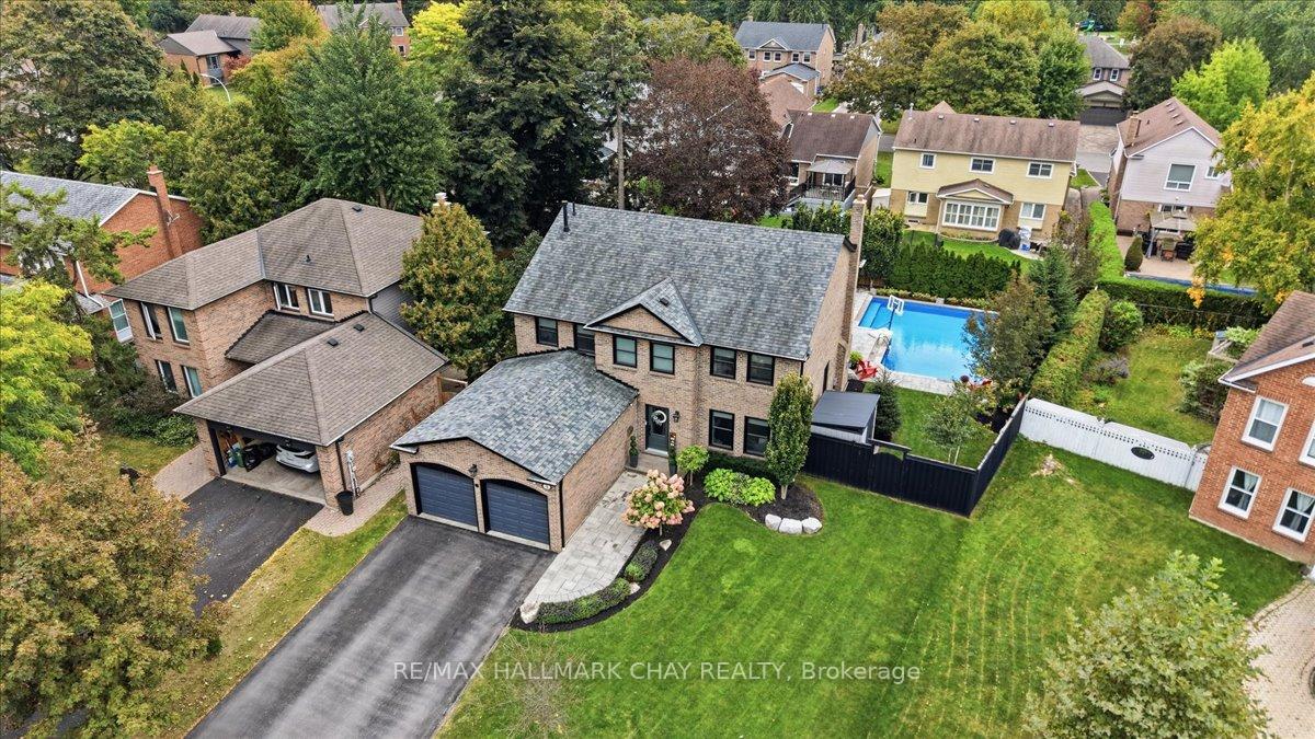Photo 1 of 5 Draper Court, Whitby, Lynde Creek — HOMEH