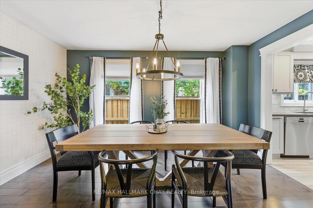 Photo 10 of 5 Draper Court, Whitby, Lynde Creek — HOMEH