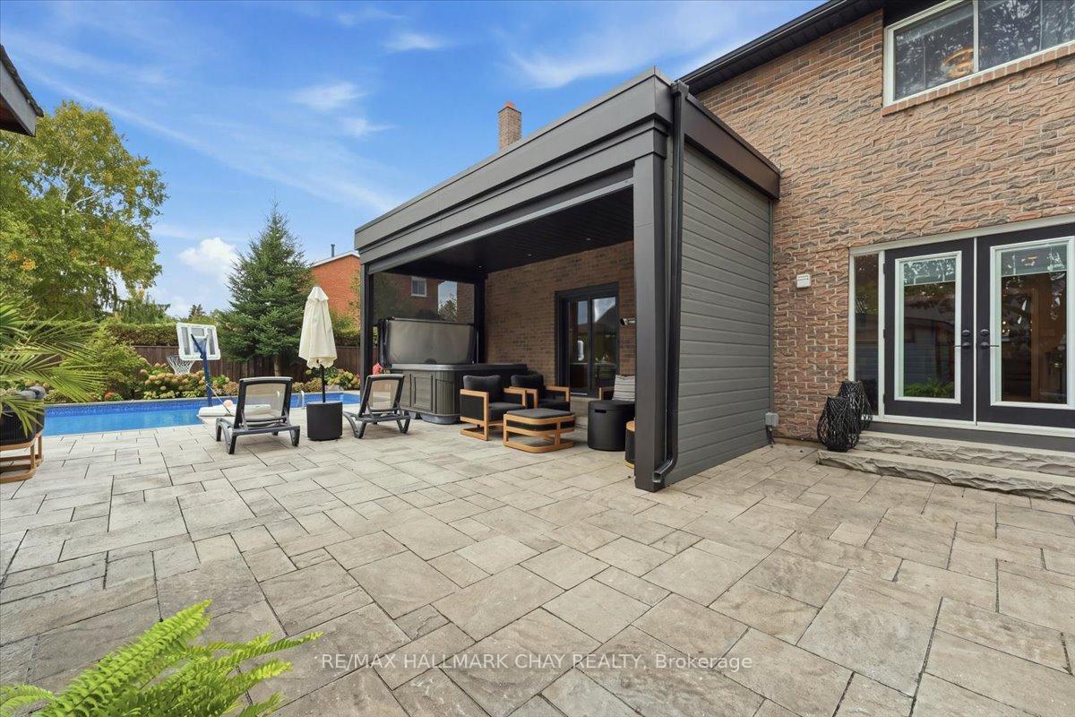 Photo 38 of 5 Draper Court, Whitby, Lynde Creek — HOMEH