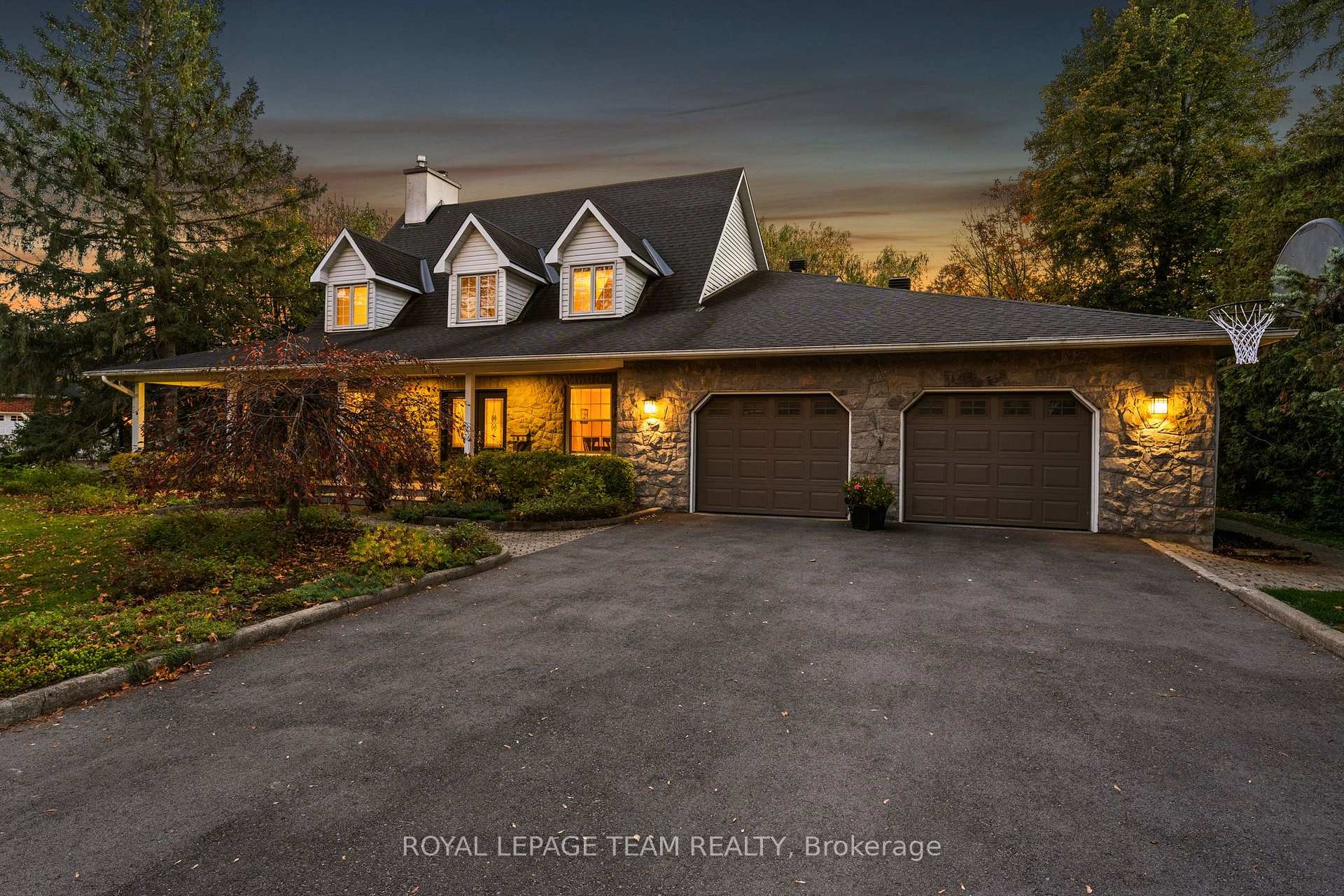 Photo 2 of 5532 Whitewood Avenue, Ottawa, Manotick Village & Manotick Estates — HOMEH