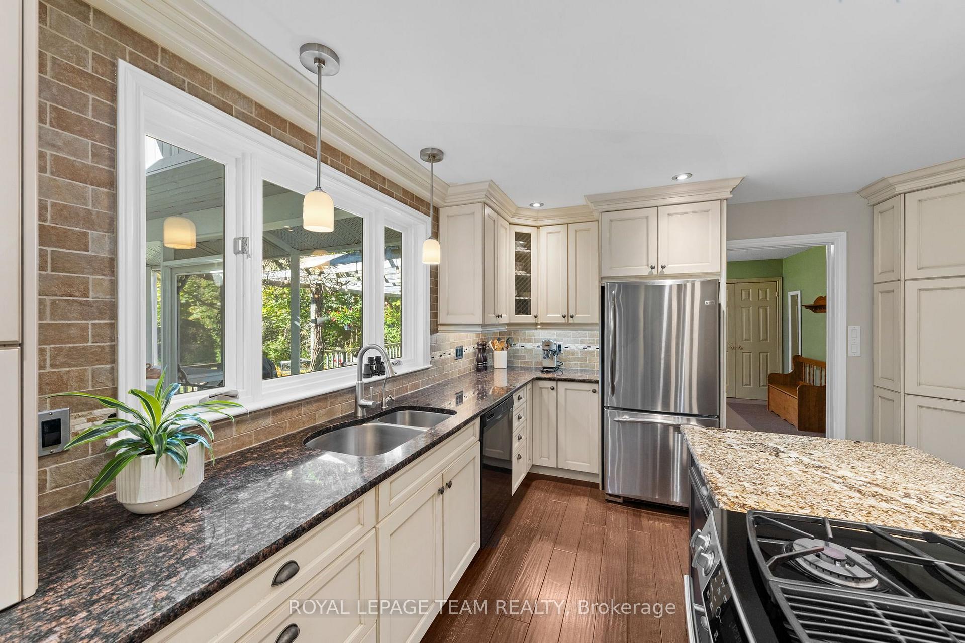 Photo 14 of 5532 Whitewood Avenue, Ottawa, Manotick Village & Manotick Estates — HOMEH