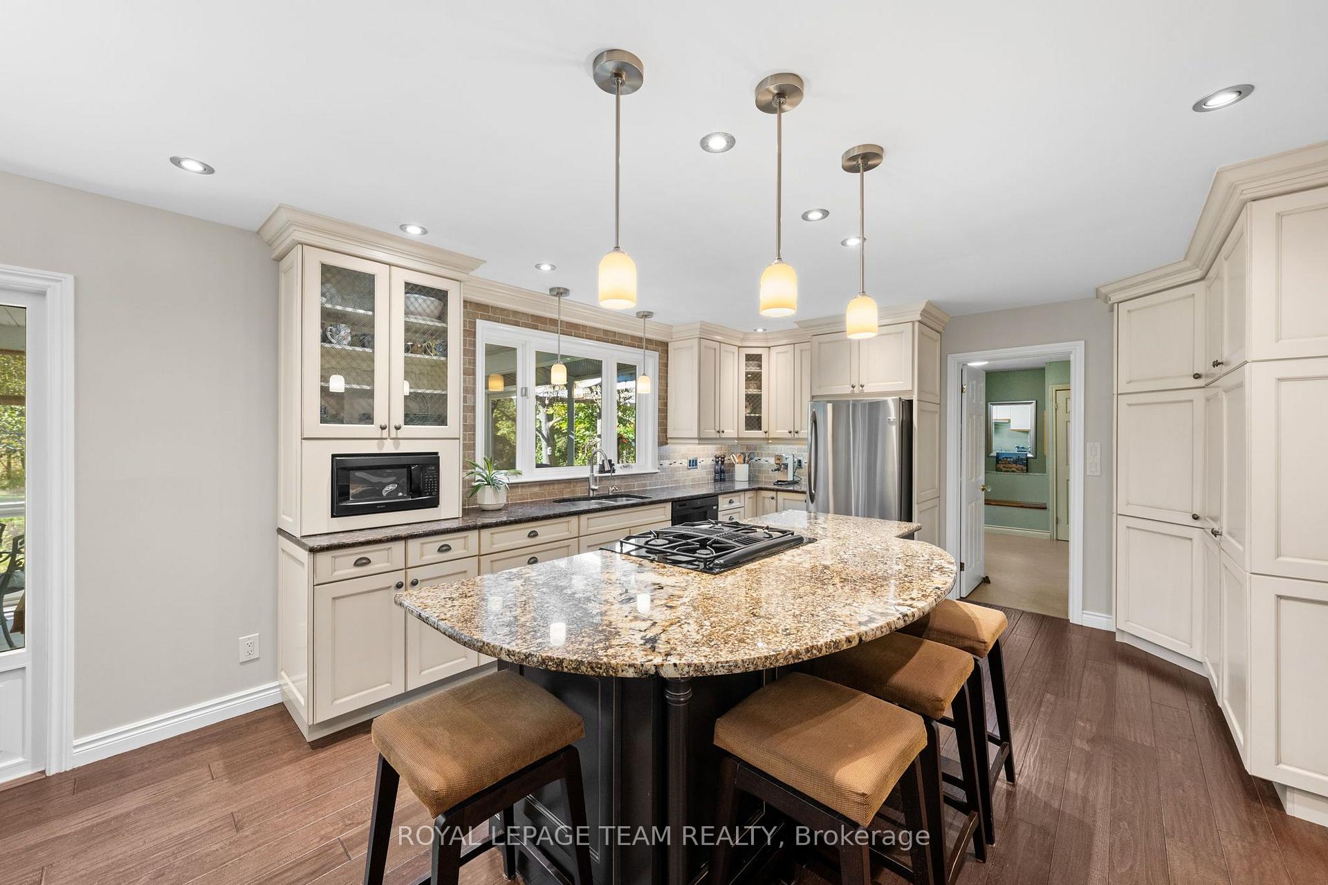 Photo 16 of 5532 Whitewood Avenue, Ottawa, Manotick Village & Manotick Estates — HOMEH
