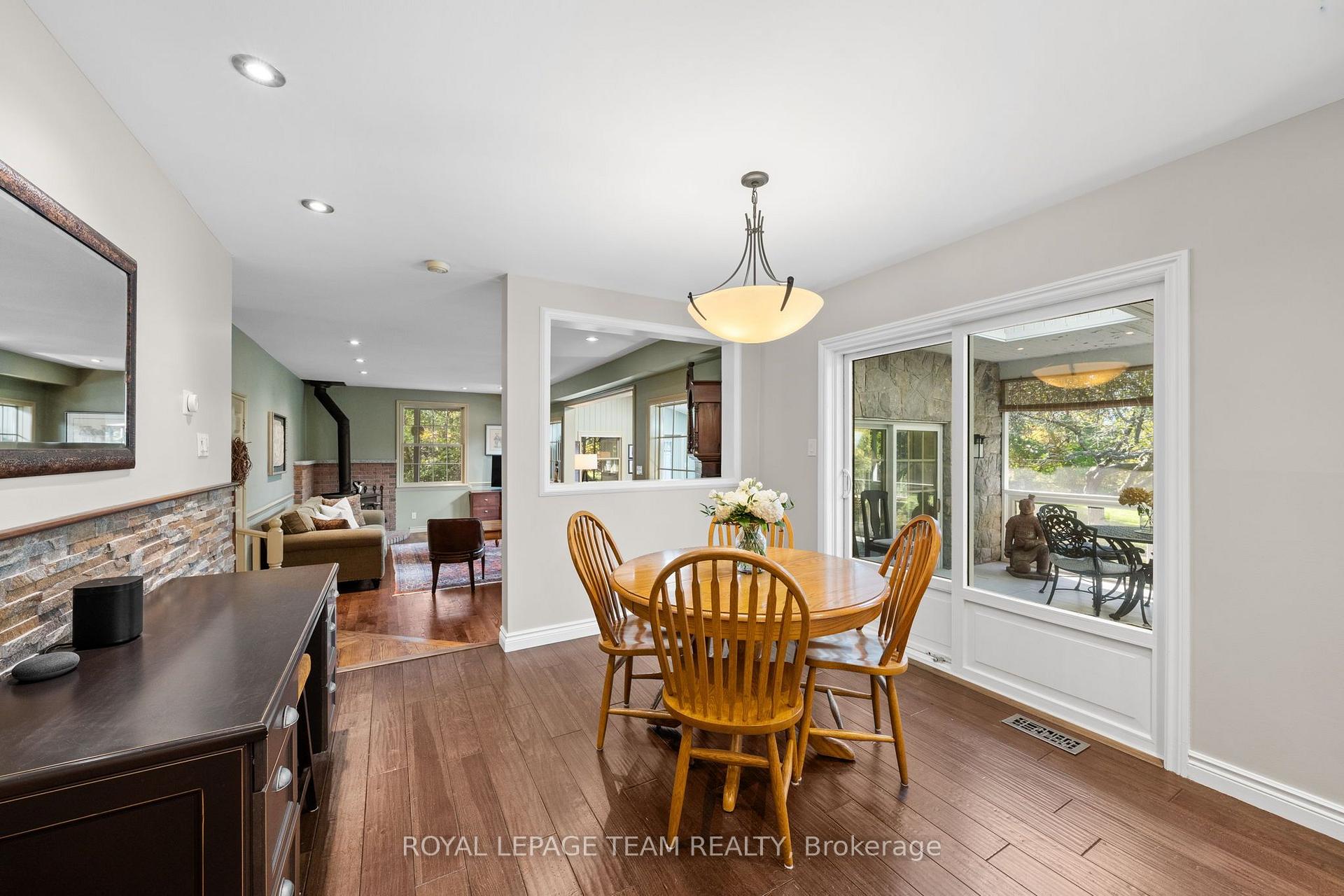 Photo 17 of 5532 Whitewood Avenue, Ottawa, Manotick Village & Manotick Estates — HOMEH