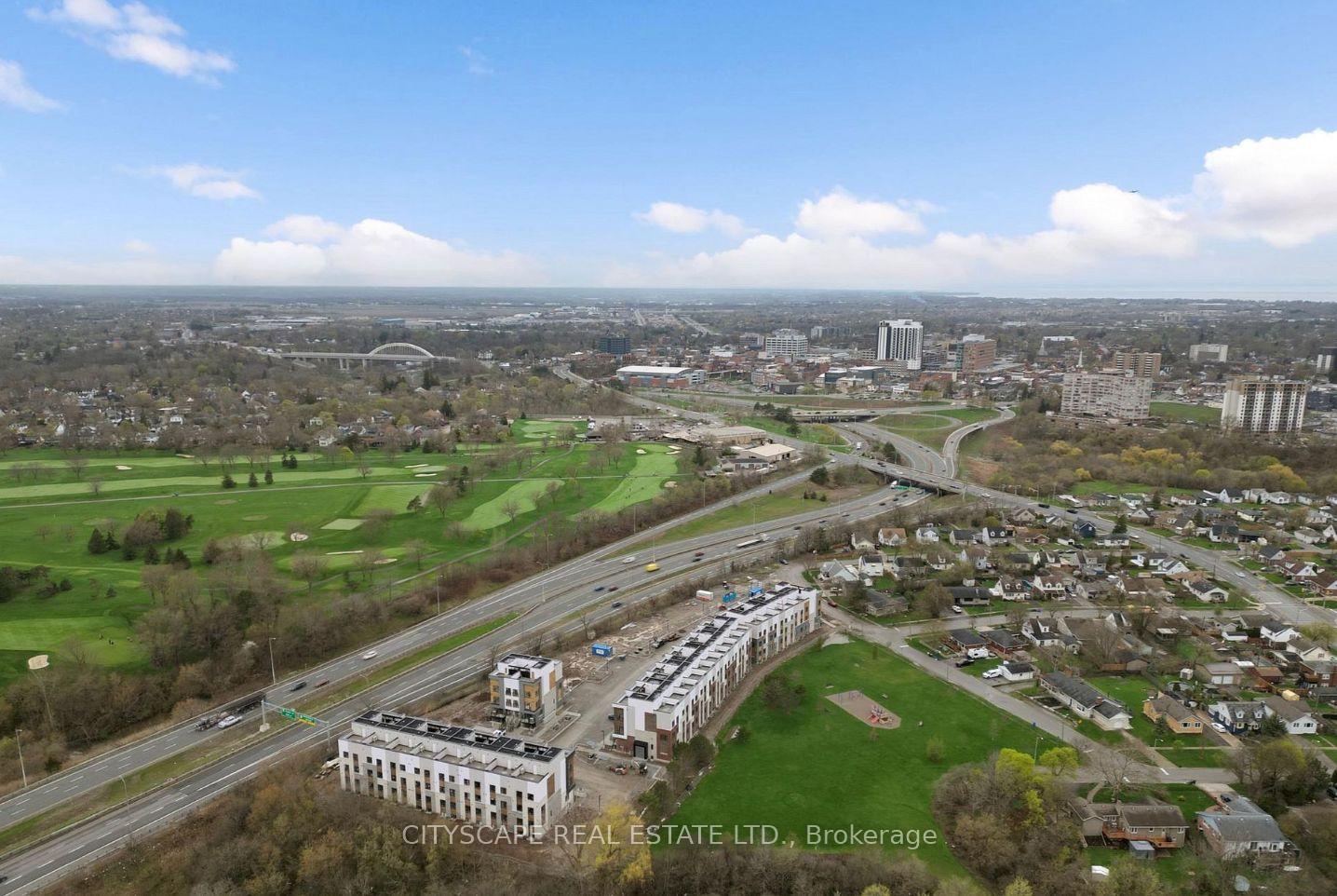 Photo 2 of Unit 304A, 16 Melbourne Avenue, St. Catharines, E. Chester — HOMEH