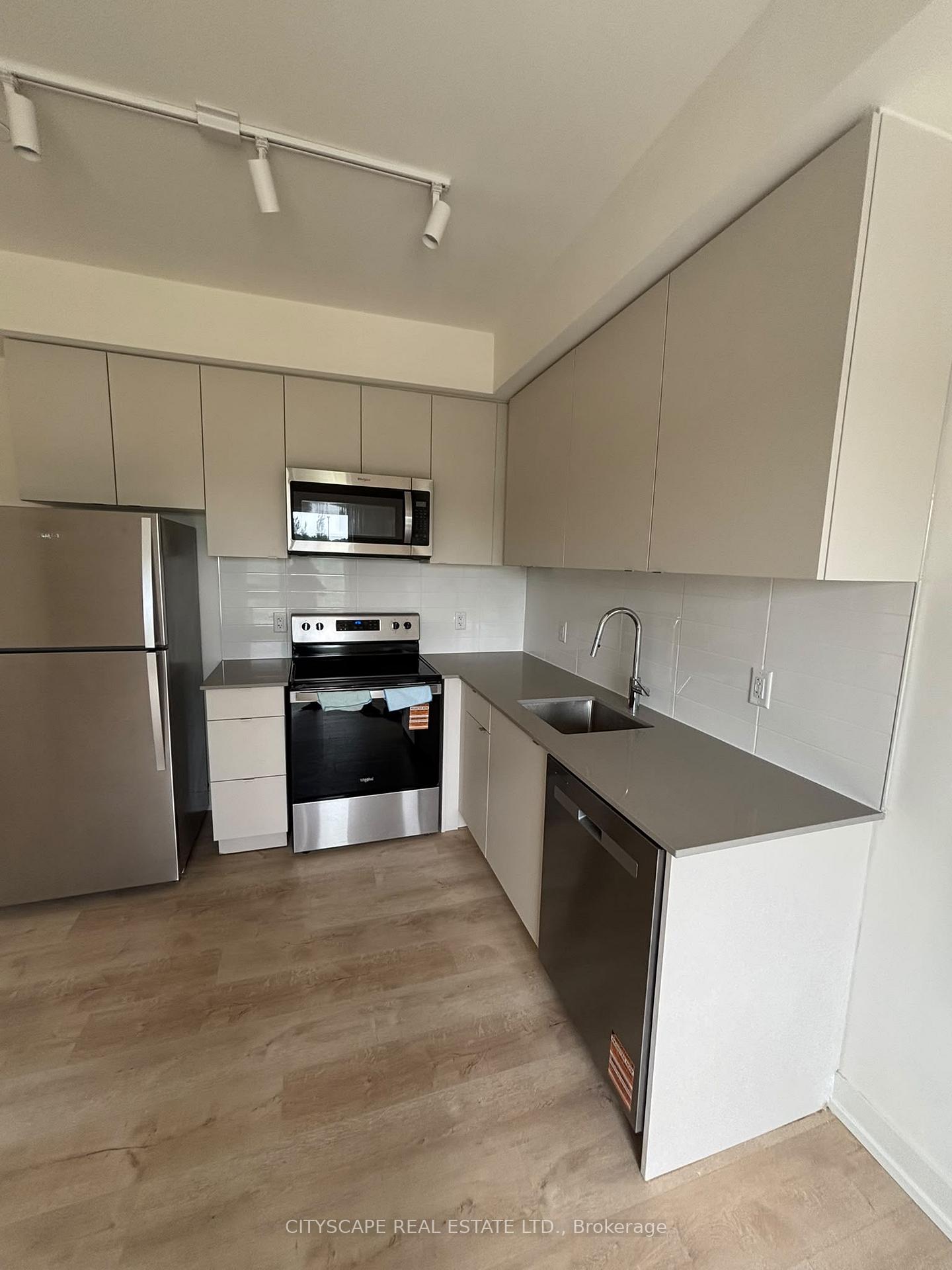 Photo 4 of Unit 304A, 16 Melbourne Avenue, St. Catharines, E. Chester — HOMEH