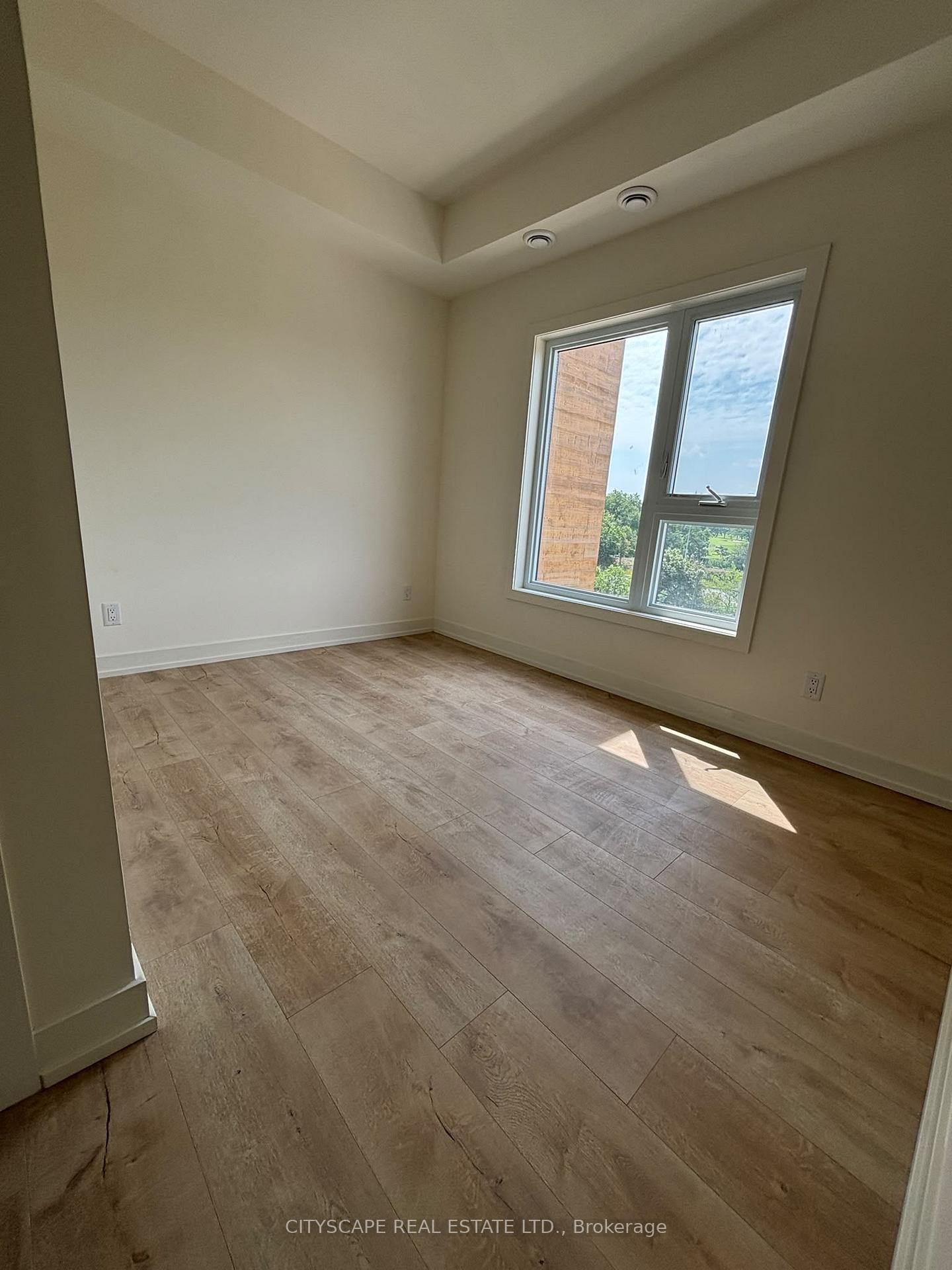 Photo 10 of Unit 304A, 16 Melbourne Avenue, St. Catharines, E. Chester — HOMEH