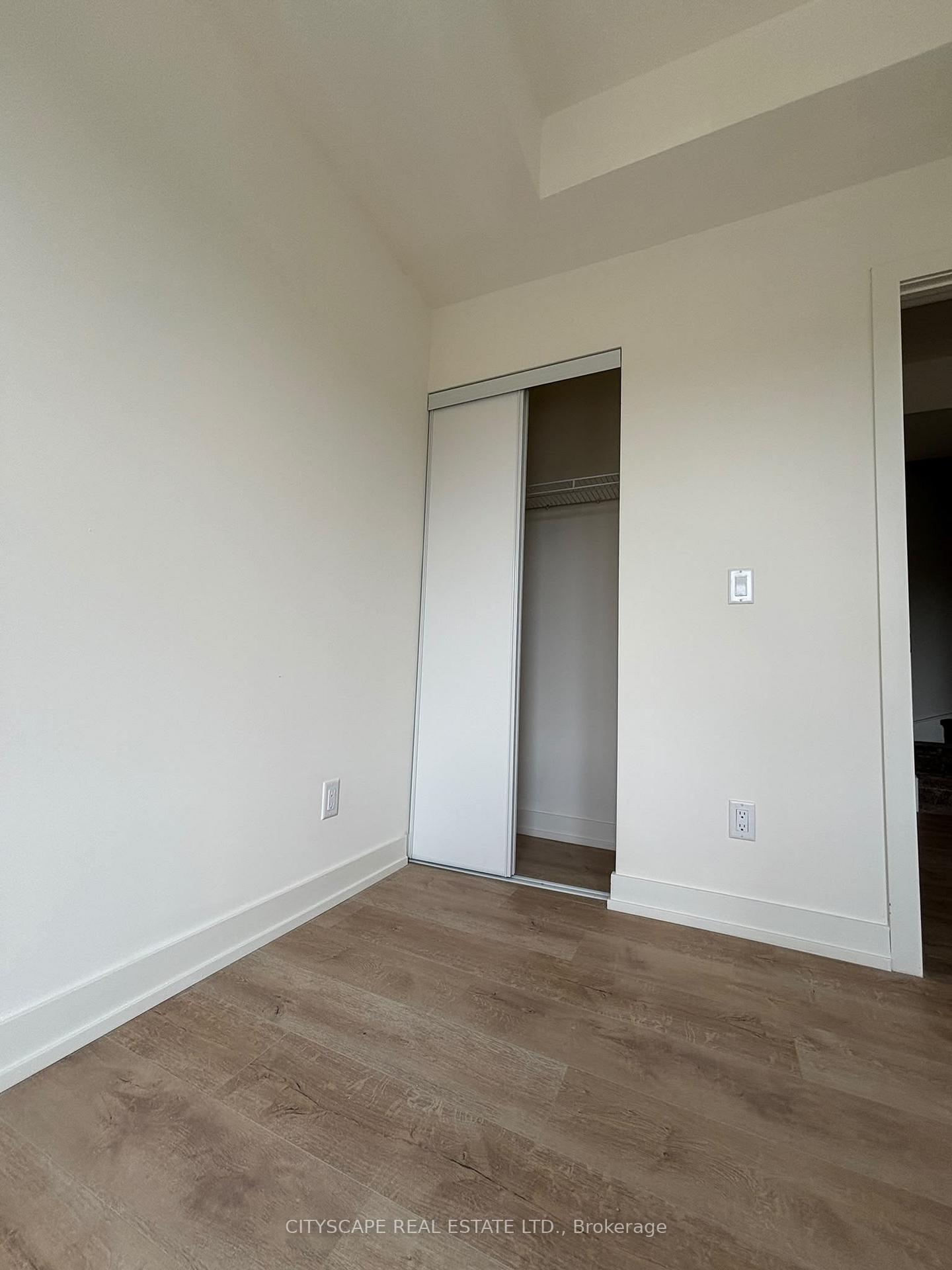 Photo 13 of Unit 304A, 16 Melbourne Avenue, St. Catharines, E. Chester — HOMEH