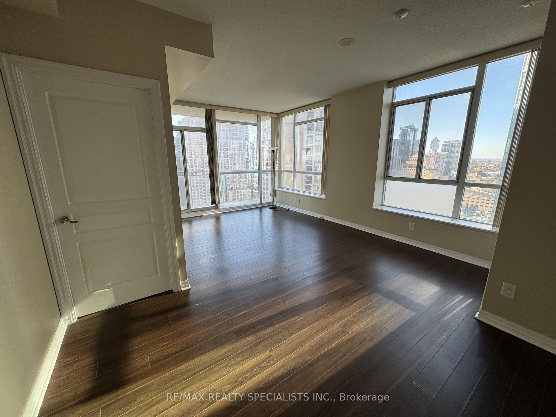 Photo 5 of Unit 2302, 225 Webb Drive, Mississauga, City Centre — HOMEH