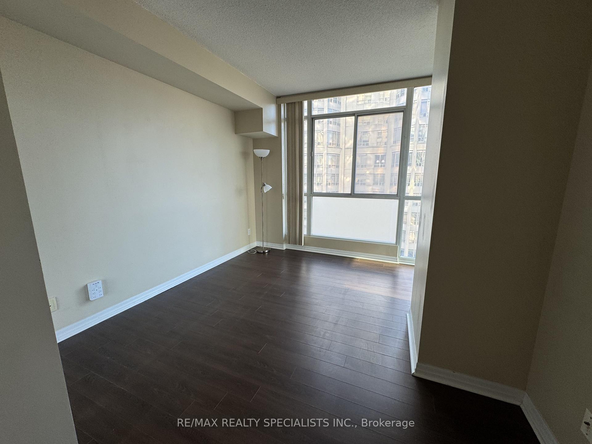 Photo 6 of Unit 2302, 225 Webb Drive, Mississauga, City Centre — HOMEH
