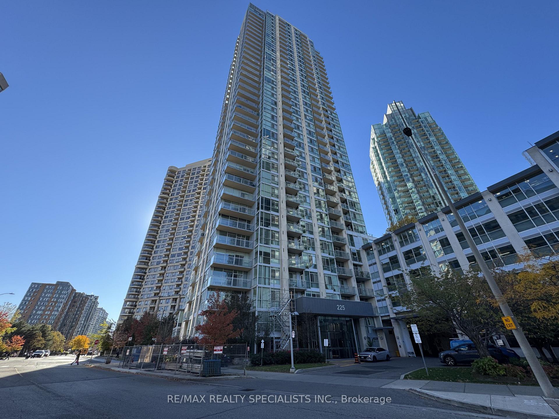 Photo 10 of Unit 2302, 225 Webb Drive, Mississauga, City Centre — HOMEH