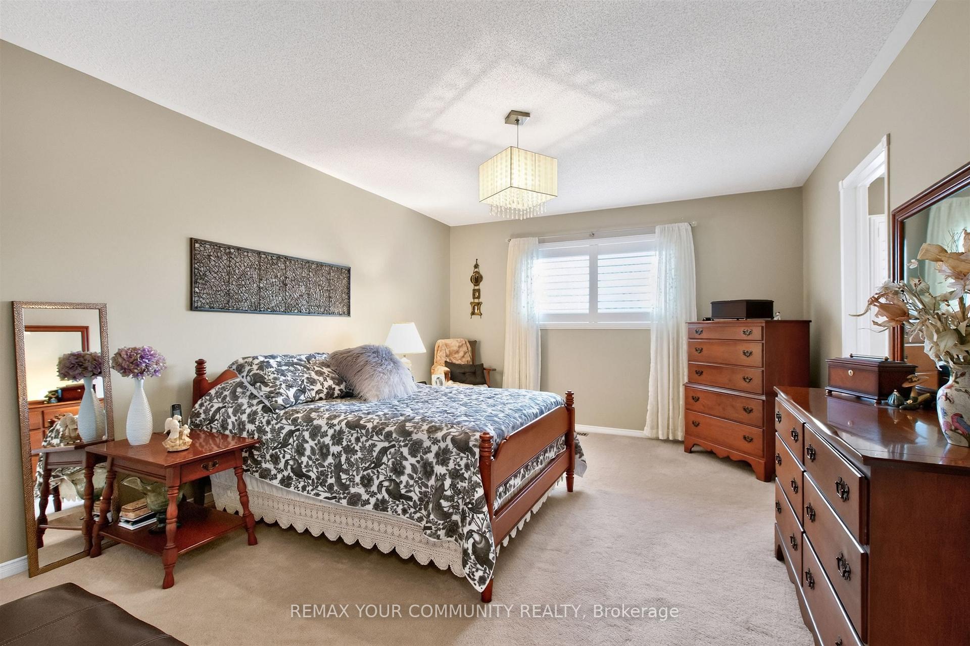Photo 16 of 61 Cozens Drive, Richmond Hill, Oak Ridges — HOMEH