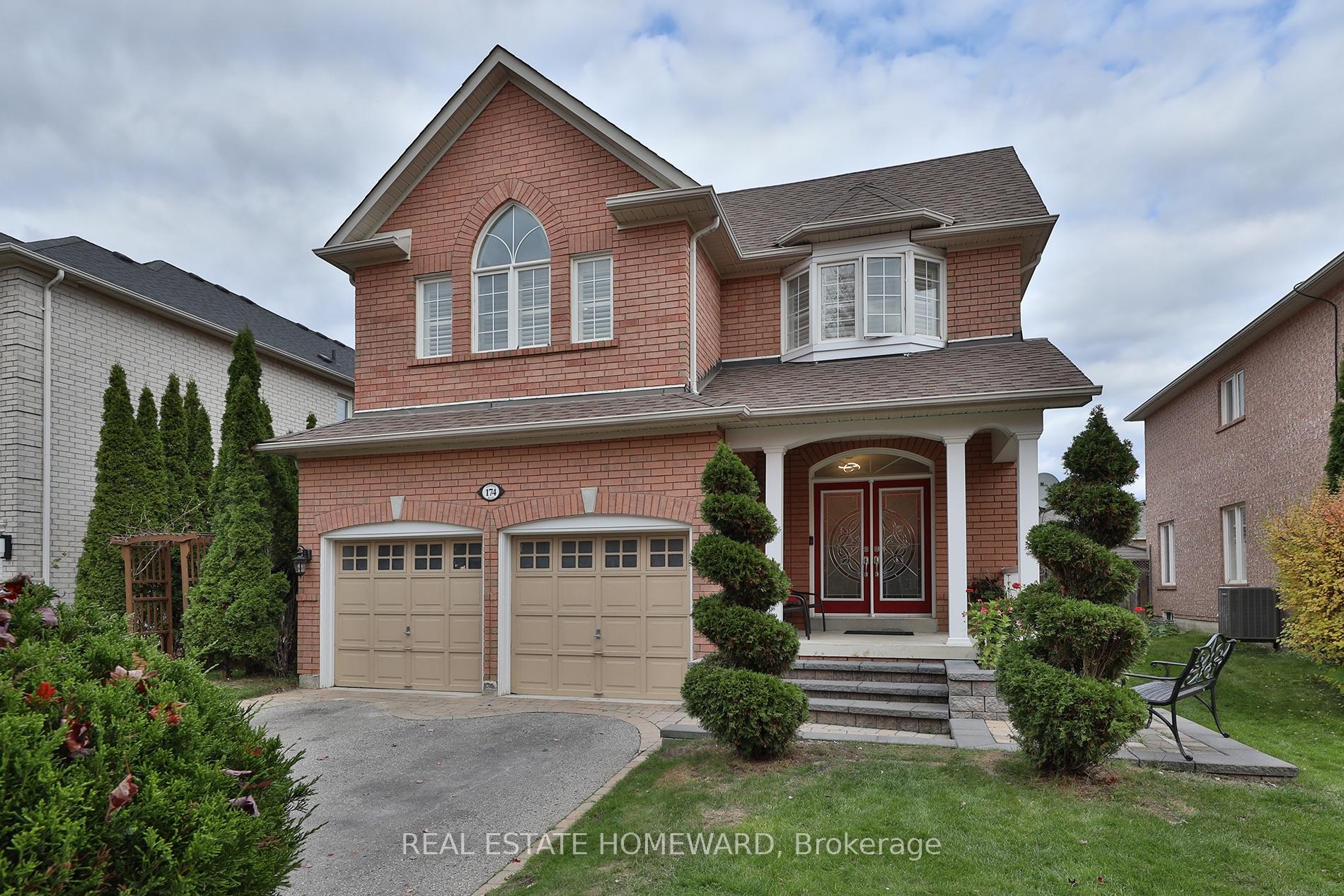 Photo 2 of 174 Tormina Boulevard, Whitby, Taunton North — HOMEH
