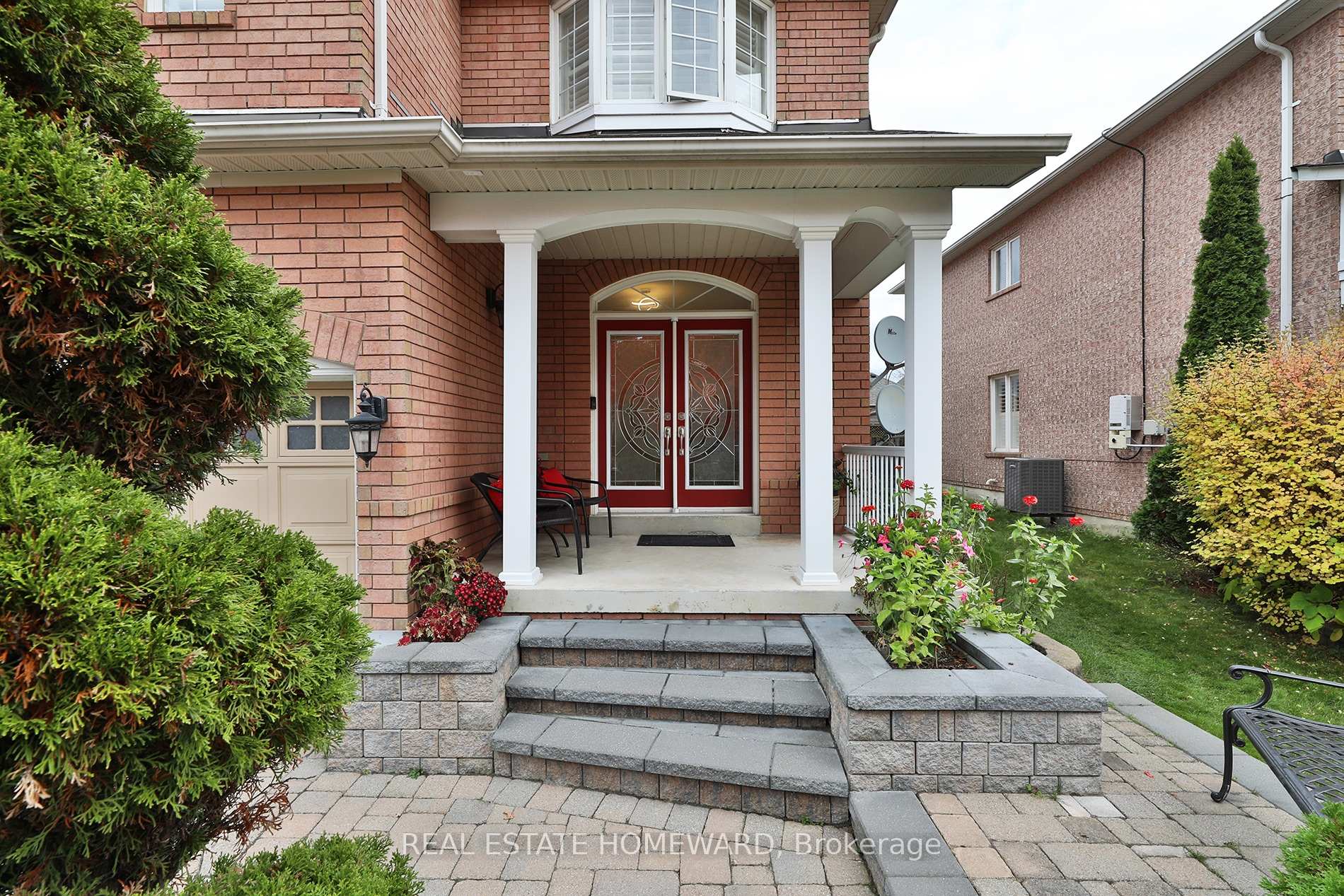 Photo 3 of 174 Tormina Boulevard, Whitby, Taunton North — HOMEH