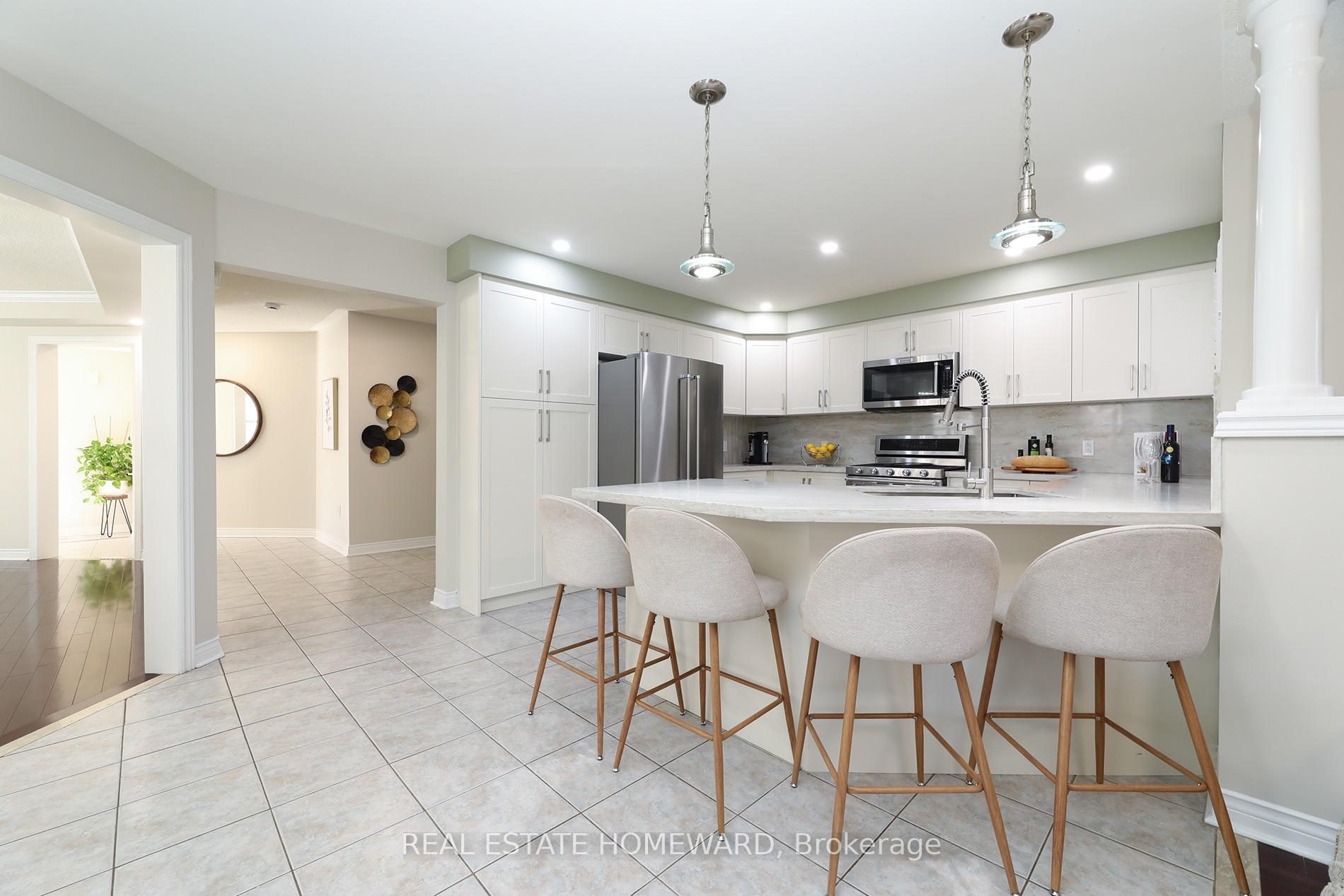 Photo 11 of 174 Tormina Boulevard, Whitby, Taunton North — HOMEH