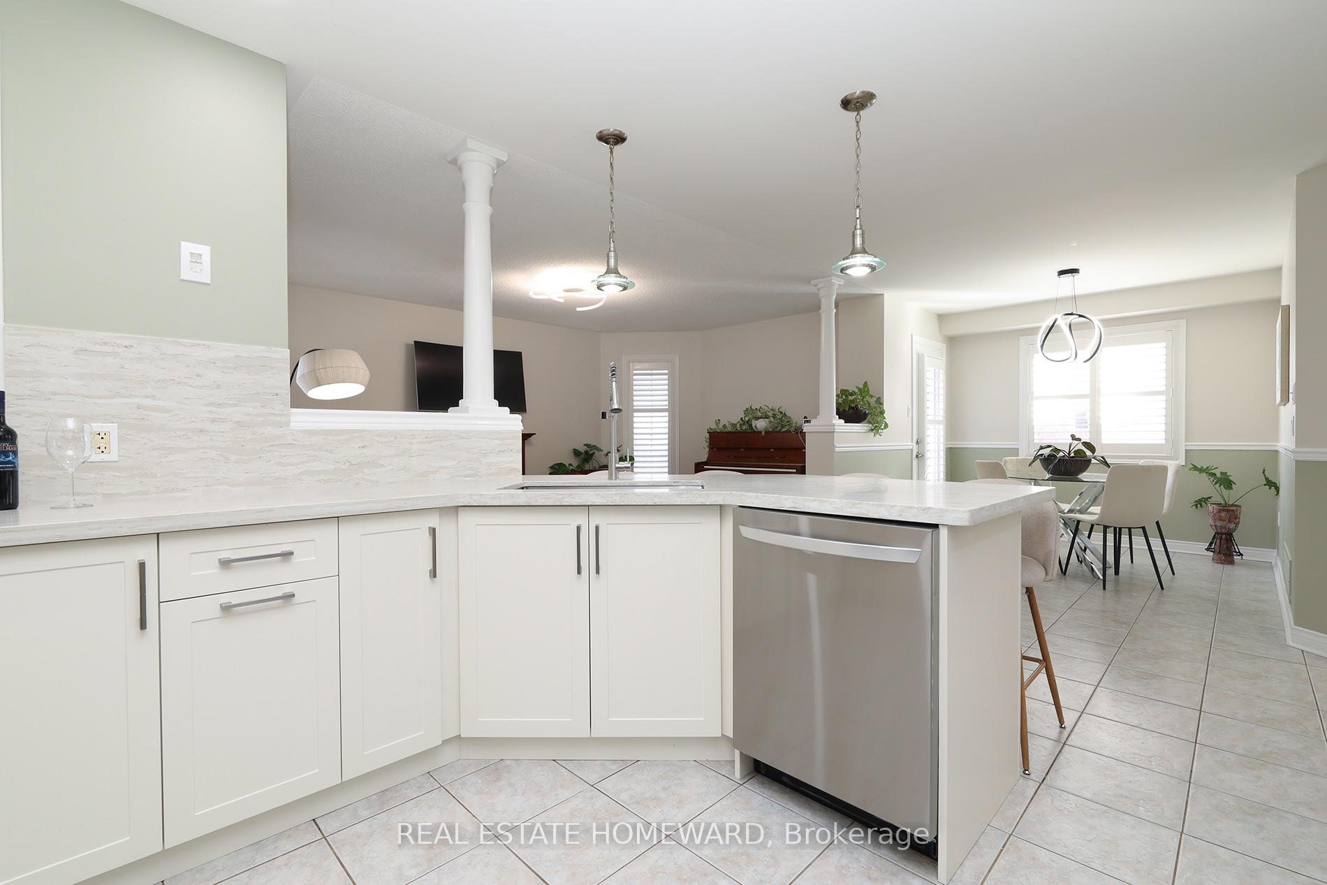 Photo 15 of 174 Tormina Boulevard, Whitby, Taunton North — HOMEH