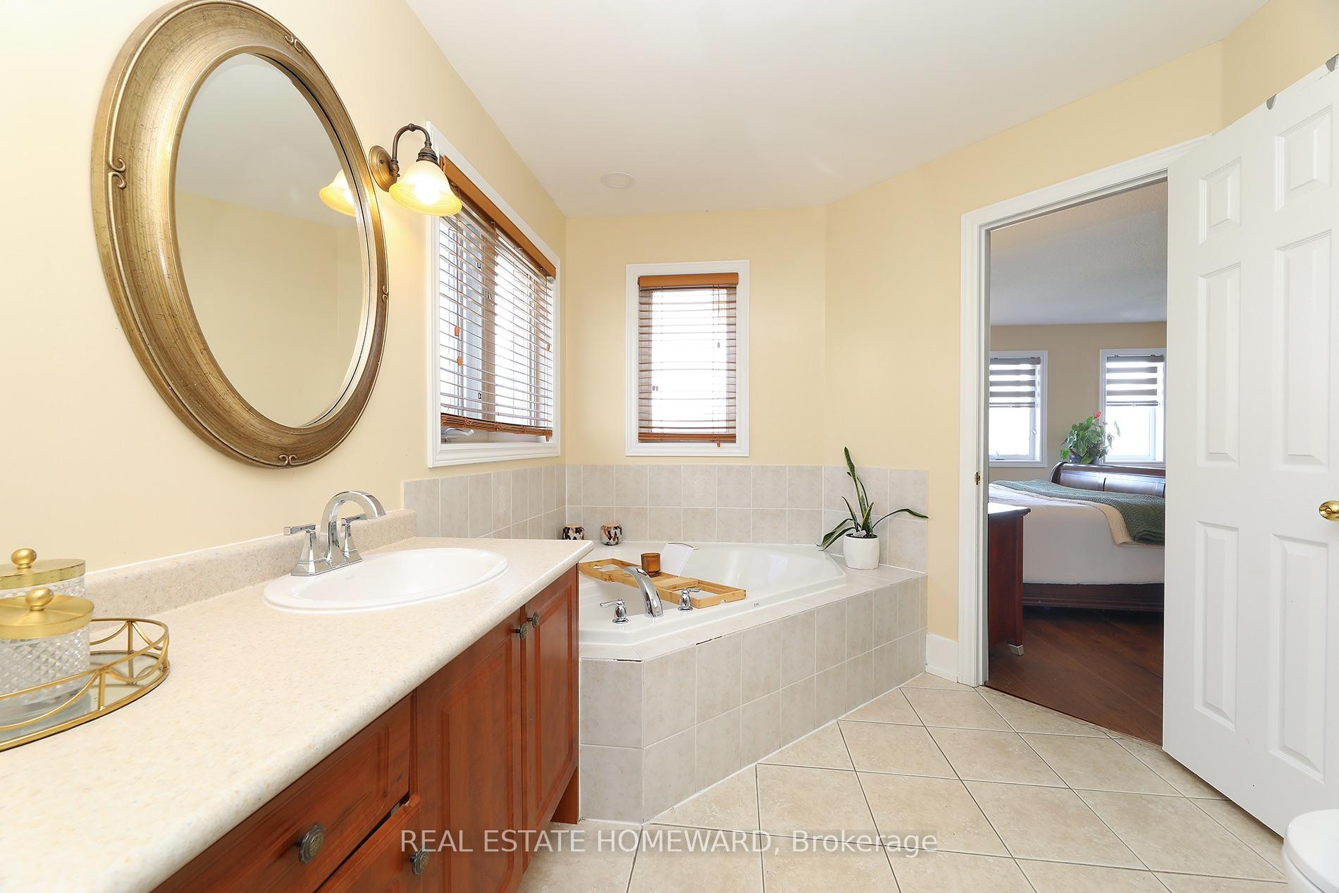 Photo 31 of 174 Tormina Boulevard, Whitby, Taunton North — HOMEH