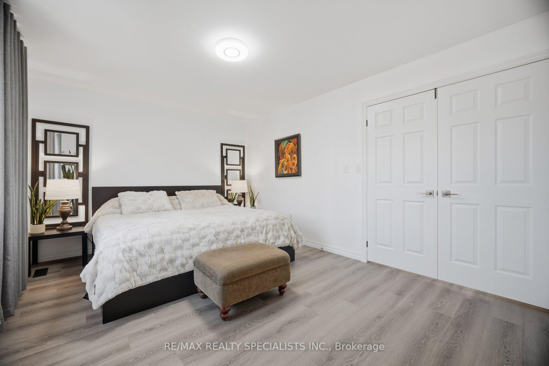 Photo 20 of 306 Montreal Circle, Hamilton, Winona Park — HOMEH