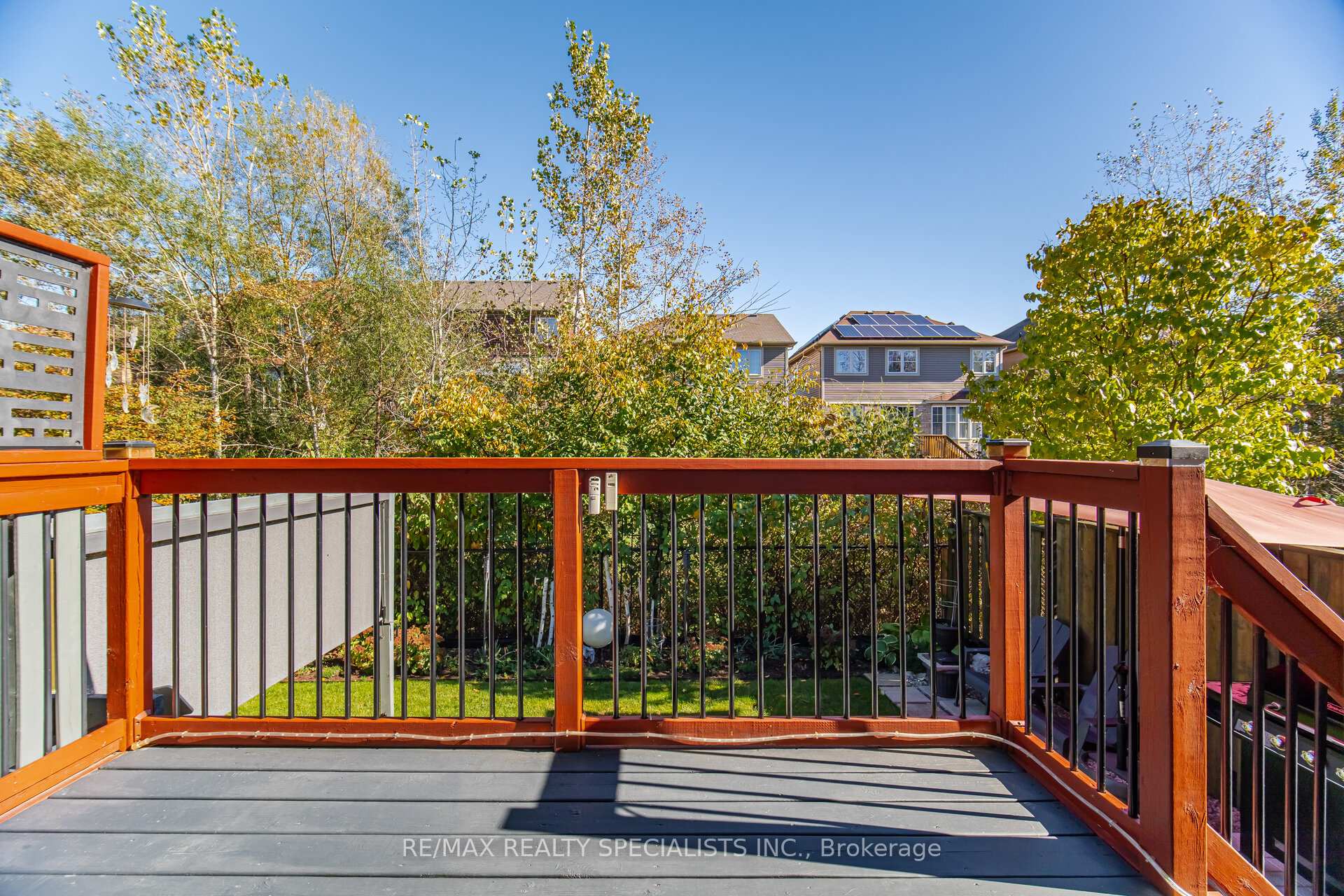 Photo 33 of 306 Montreal Circle, Hamilton, Winona Park — HOMEH