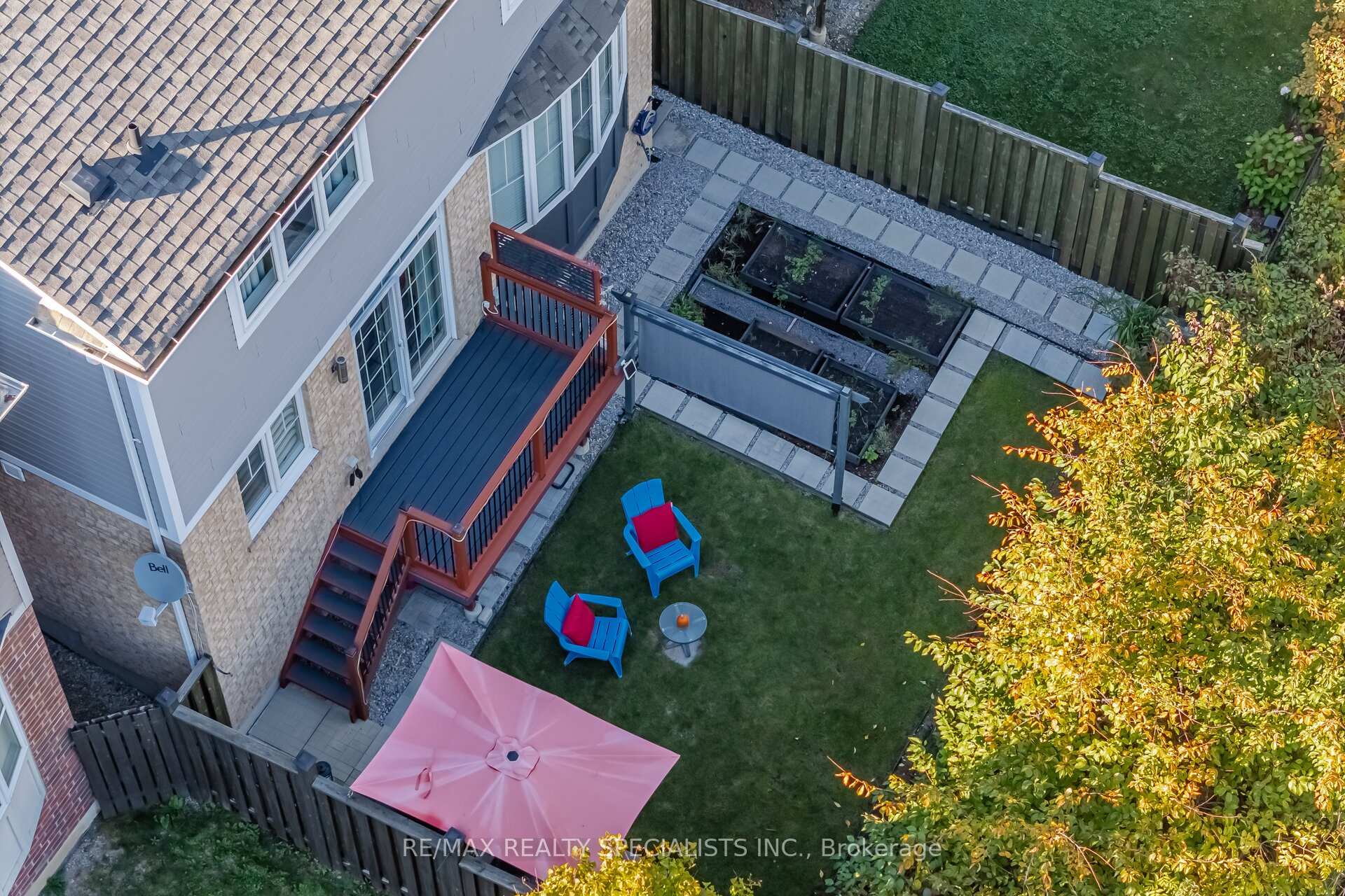 Photo 37 of 306 Montreal Circle, Hamilton, Winona Park — HOMEH