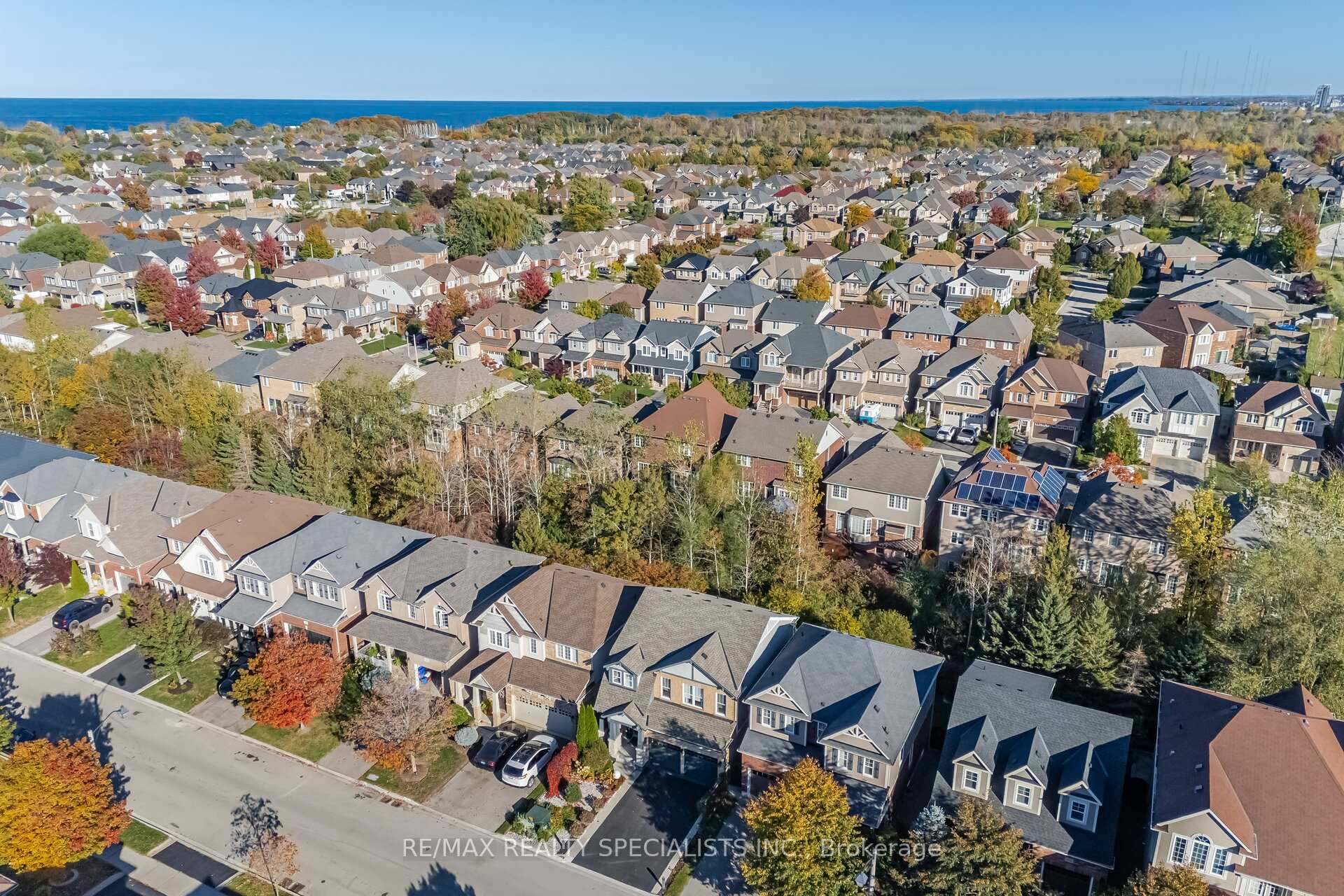 Photo 40 of 306 Montreal Circle, Hamilton, Winona Park — HOMEH