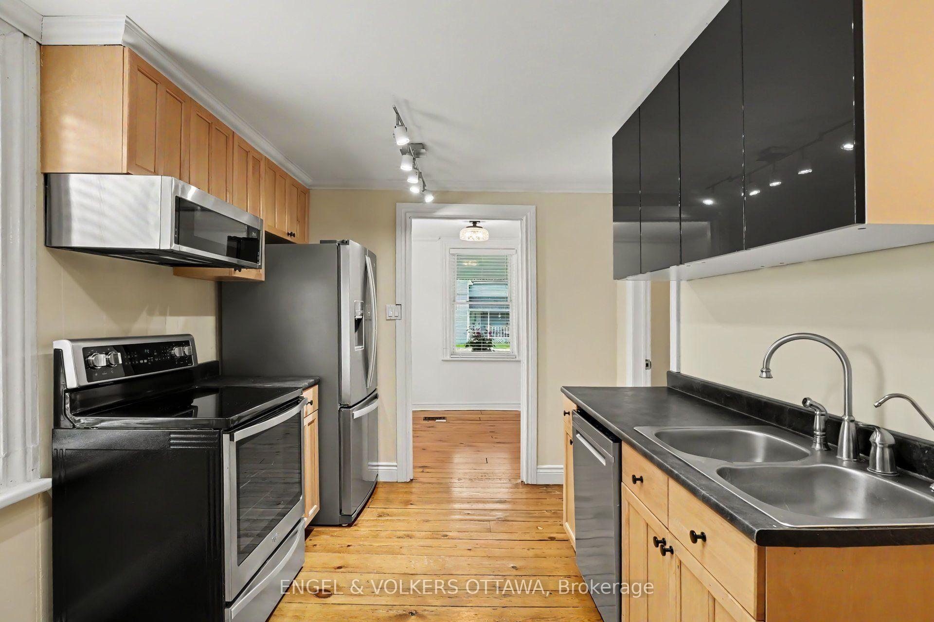 Photo 12 of 8169 Victoria Street, Ottawa, Metcalfe — HOMEH