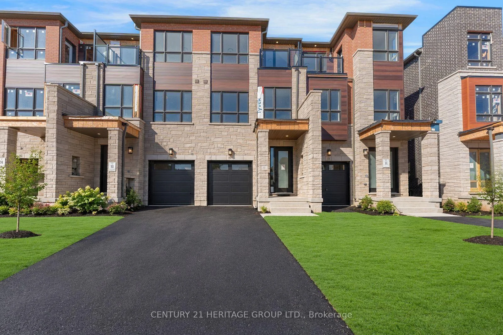 Photo of 81 Ayaan Lane