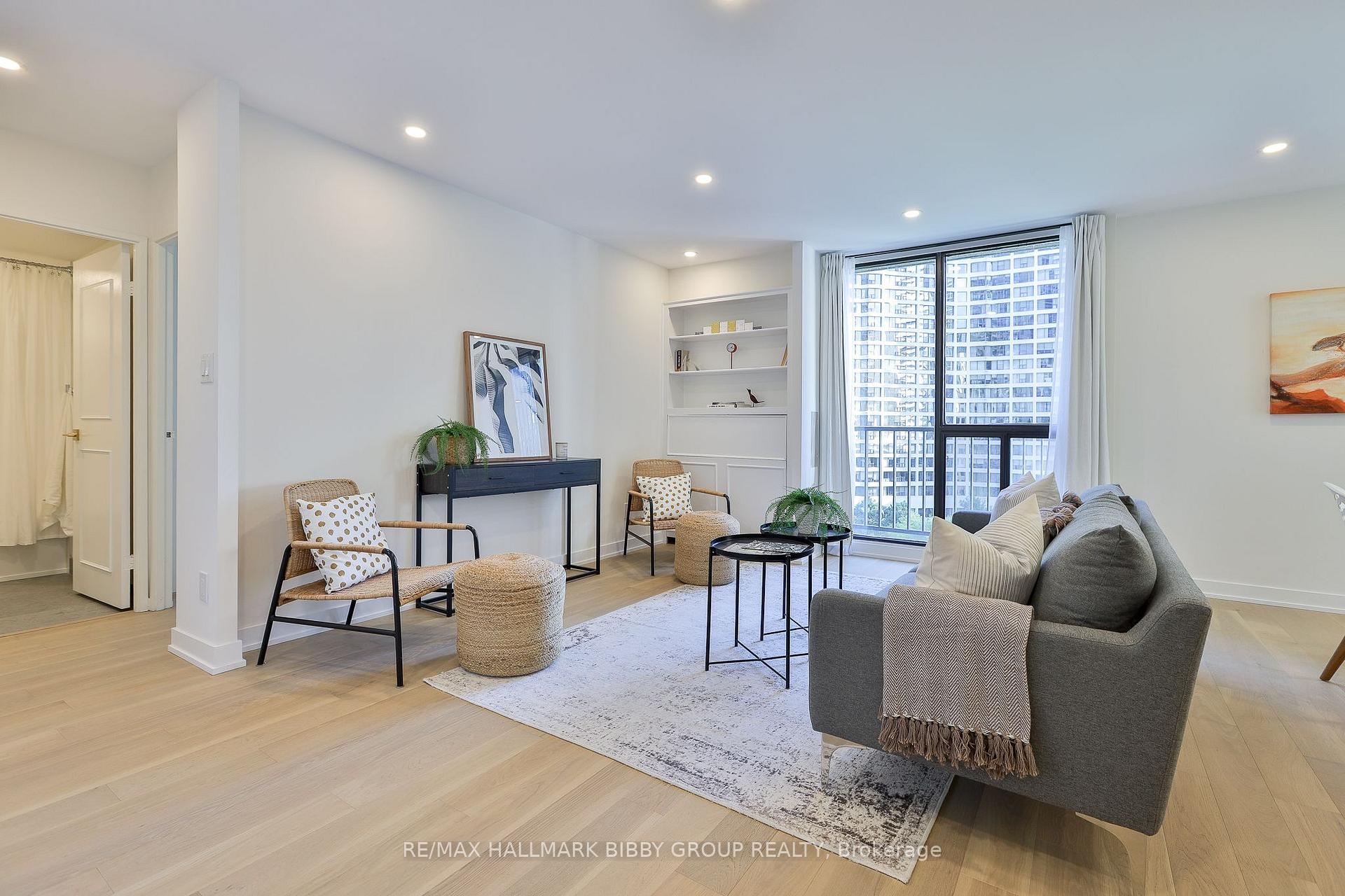 Photo 6 of Unit 1434, 33 Harbour Square, Toronto, Waterfront Communities — HOMEH