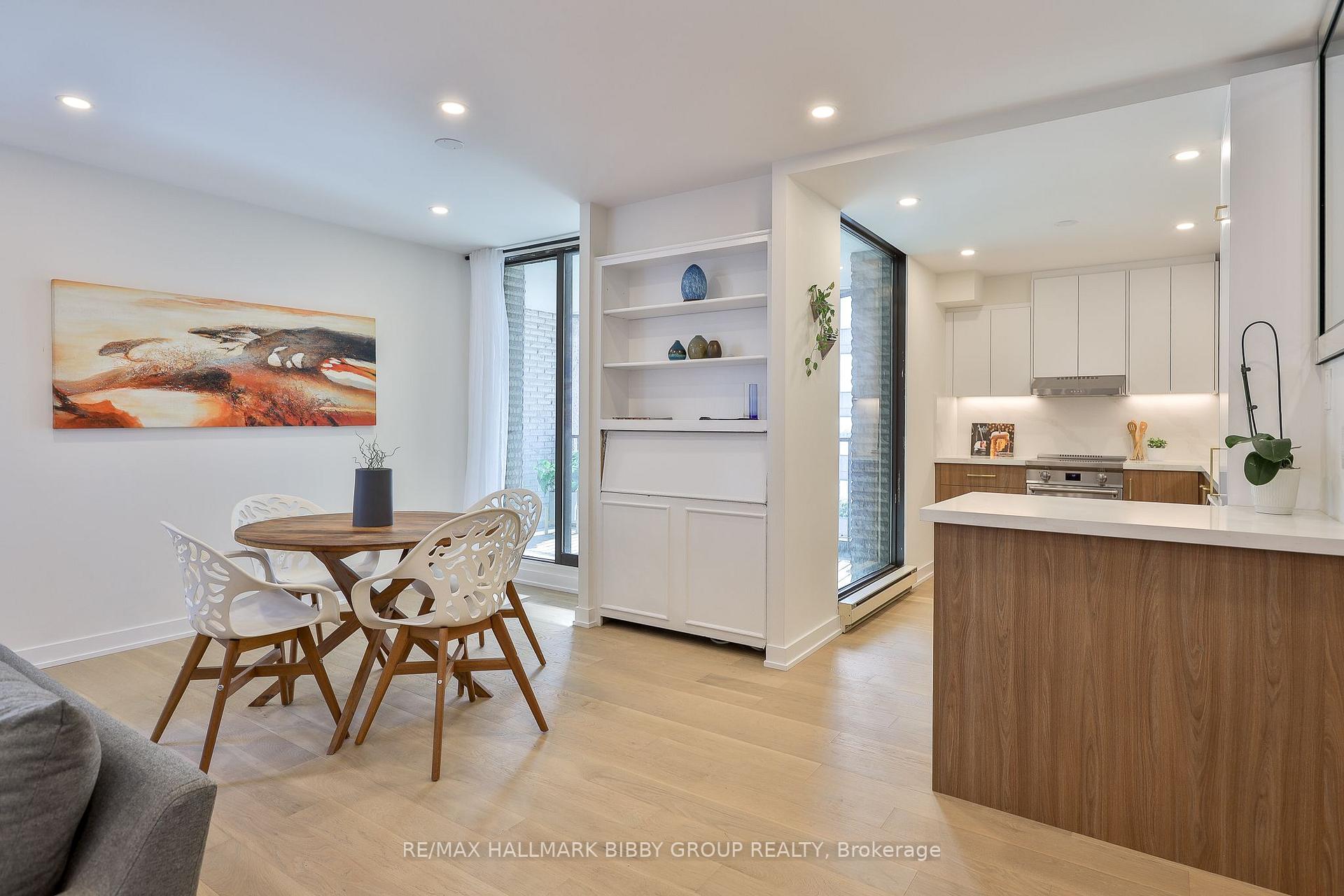 Photo 13 of Unit 1434, 33 Harbour Square, Toronto, Waterfront Communities — HOMEH