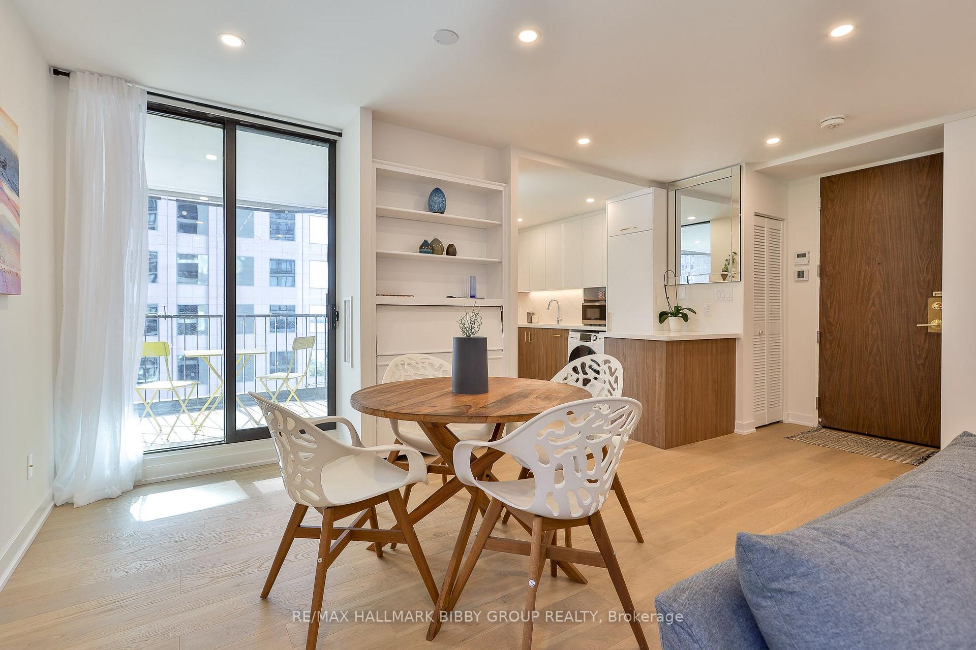 Photo 15 of Unit 1434, 33 Harbour Square, Toronto, Waterfront Communities — HOMEH