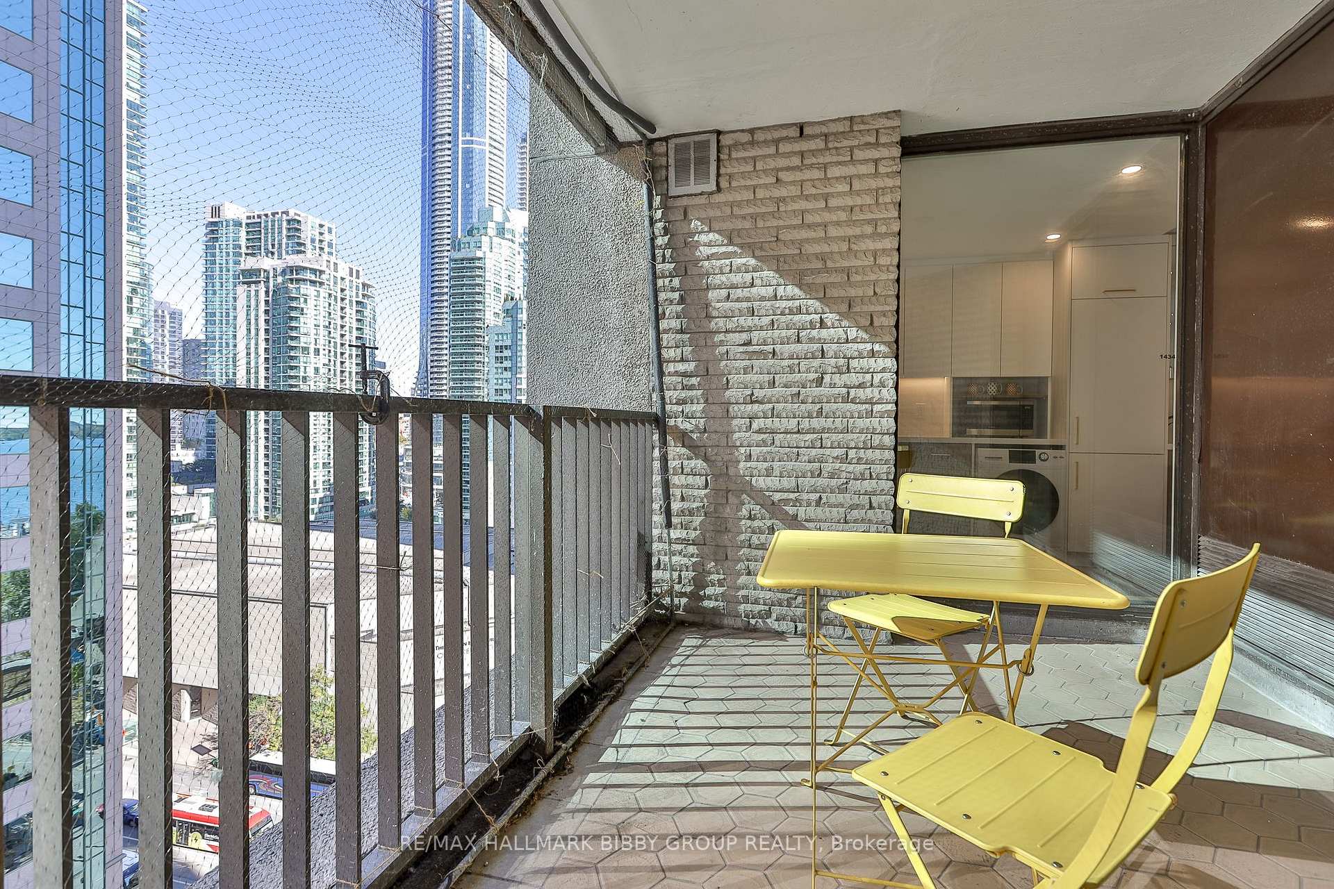 Photo 28 of Unit 1434, 33 Harbour Square, Toronto, Waterfront Communities — HOMEH