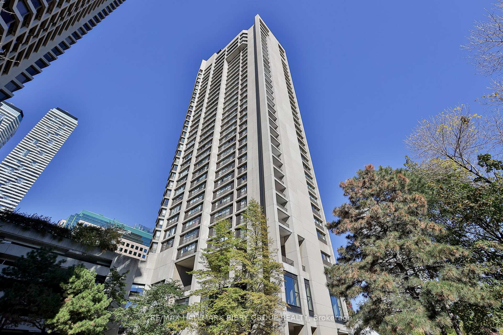 Photo 39 of Unit 1434, 33 Harbour Square, Toronto, Waterfront Communities — HOMEH