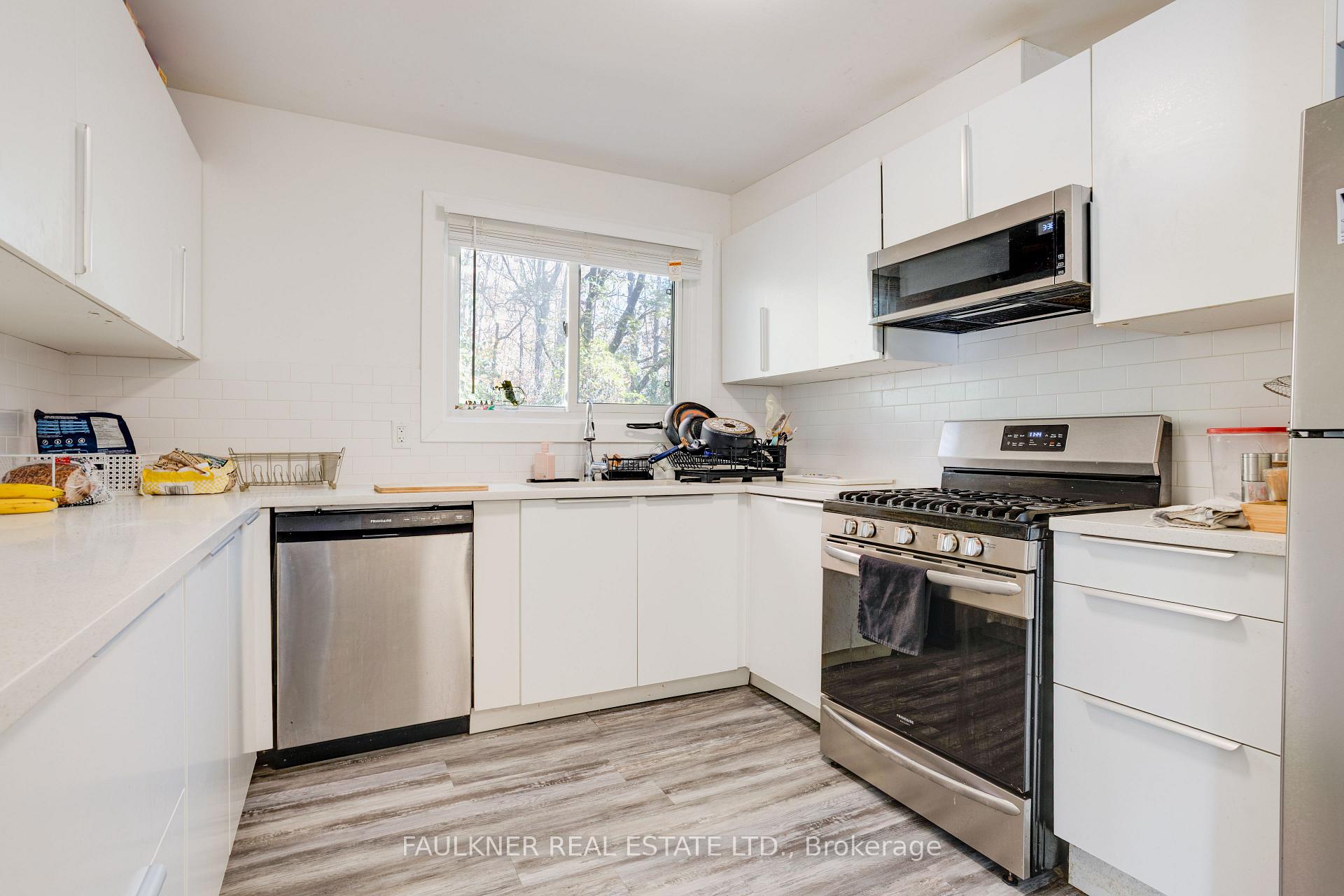 Photo 10 of 161 Lebrun Street, Ottawa, Vanier — HOMEH