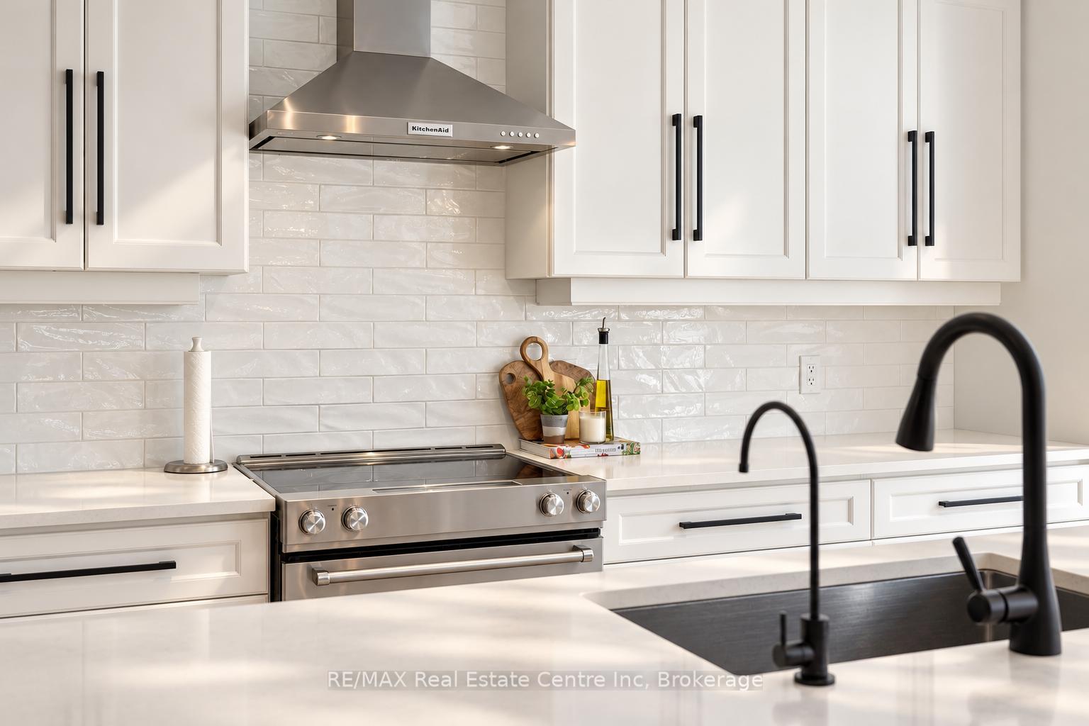 Photo 16 of 66 Waverley Drive, Guelph, Riverside Park — HOMEH