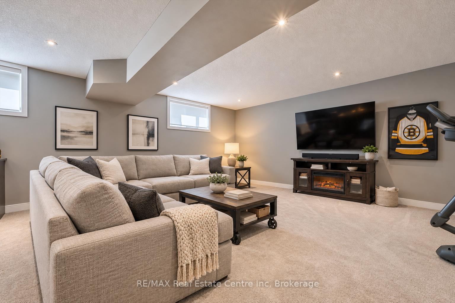 Photo 33 of 66 Waverley Drive, Guelph, Riverside Park — HOMEH