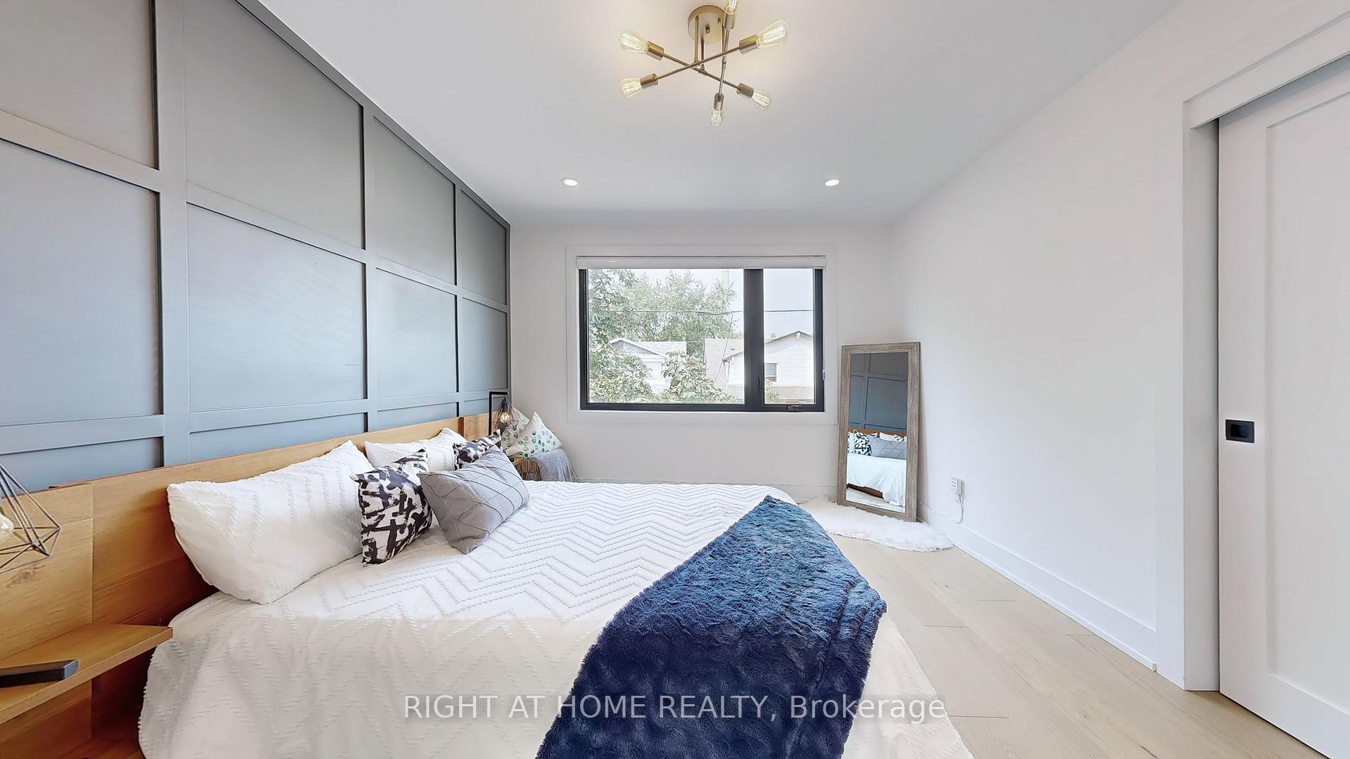 Photo 18 of 201 Springdale Boulevard, Toronto, Danforth Village-East York — HOMEH