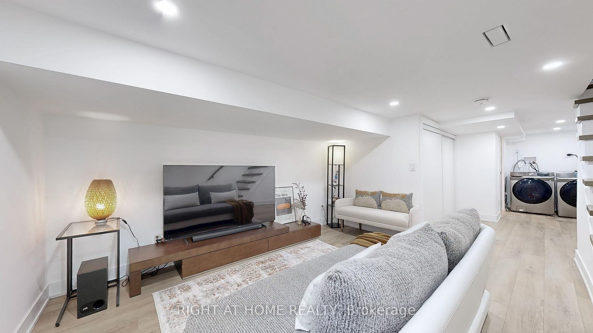 Photo 31 of 201 Springdale Boulevard, Toronto, Danforth Village-East York — HOMEH