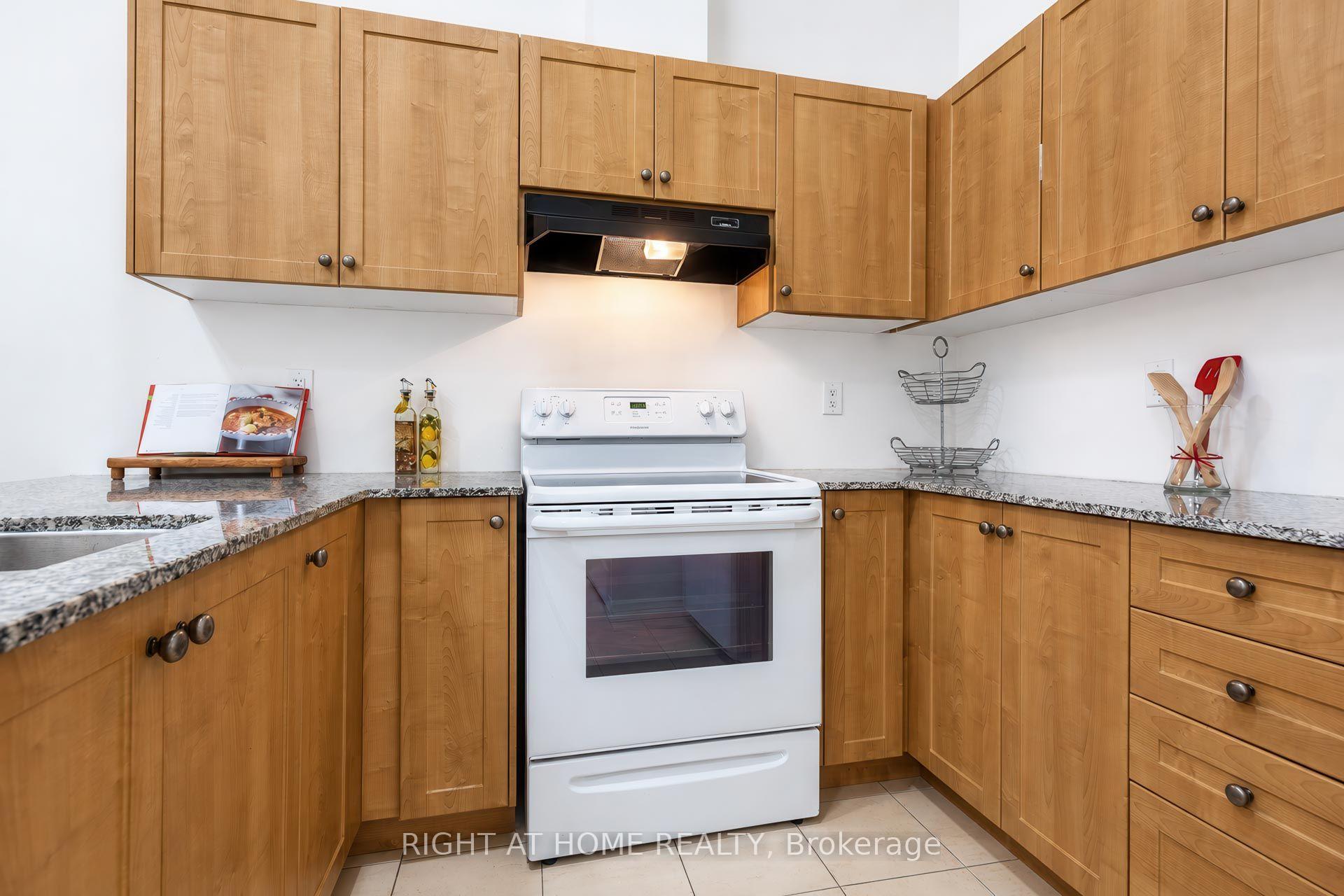 Photo 23 of Unit 1, 37 Drewry Avenue, North York, Newtonbrook West — HOMEH