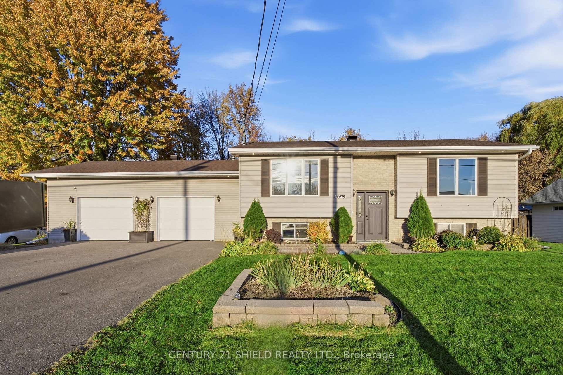 Photo 3 of 20375 County Rd 2, South Glengarry, Lancaster — HOMEH