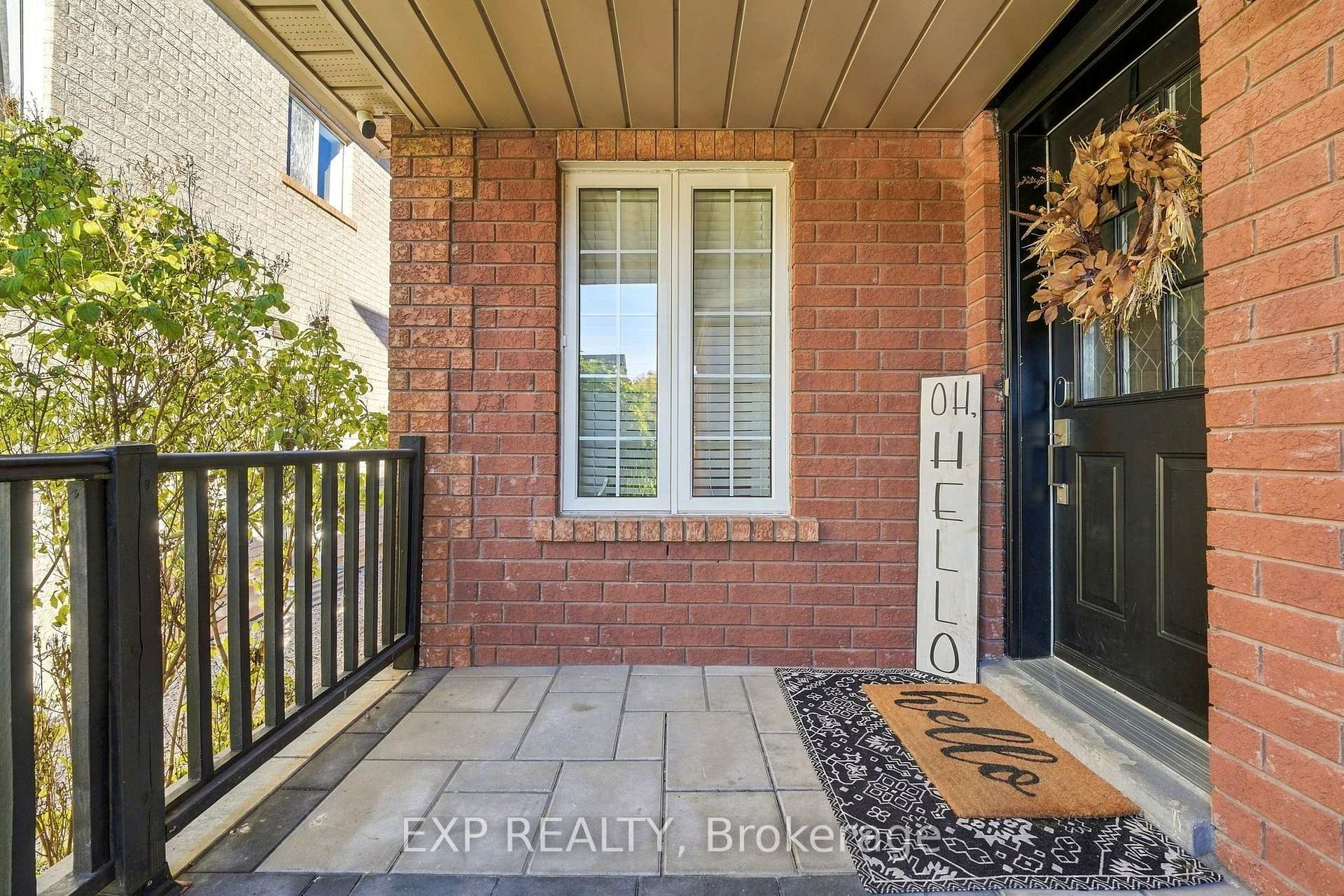 Photo 2 of 152 Underwood Drive, Whitby, Brooklin — HOMEH