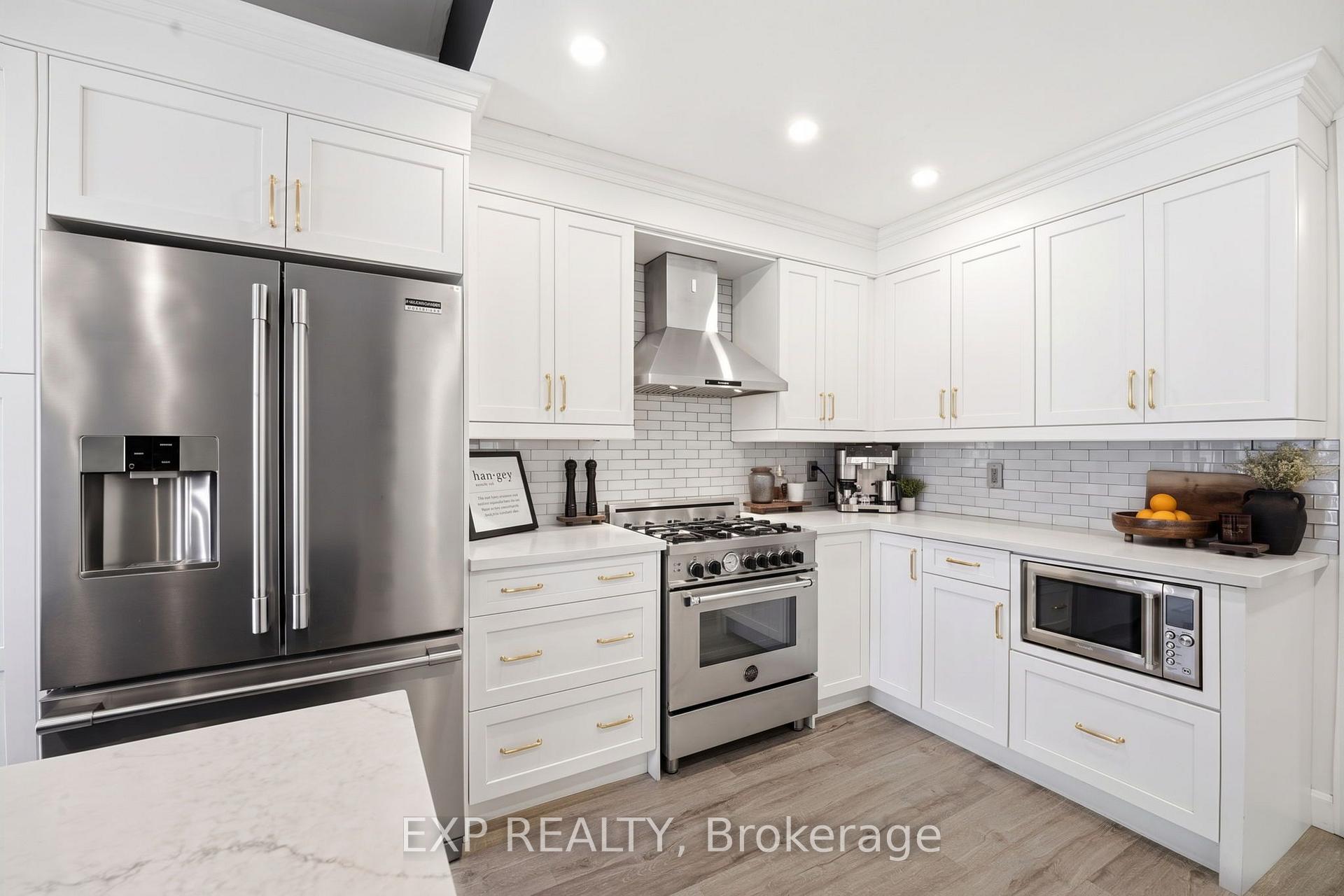 Photo 6 of 152 Underwood Drive, Whitby, Brooklin — HOMEH